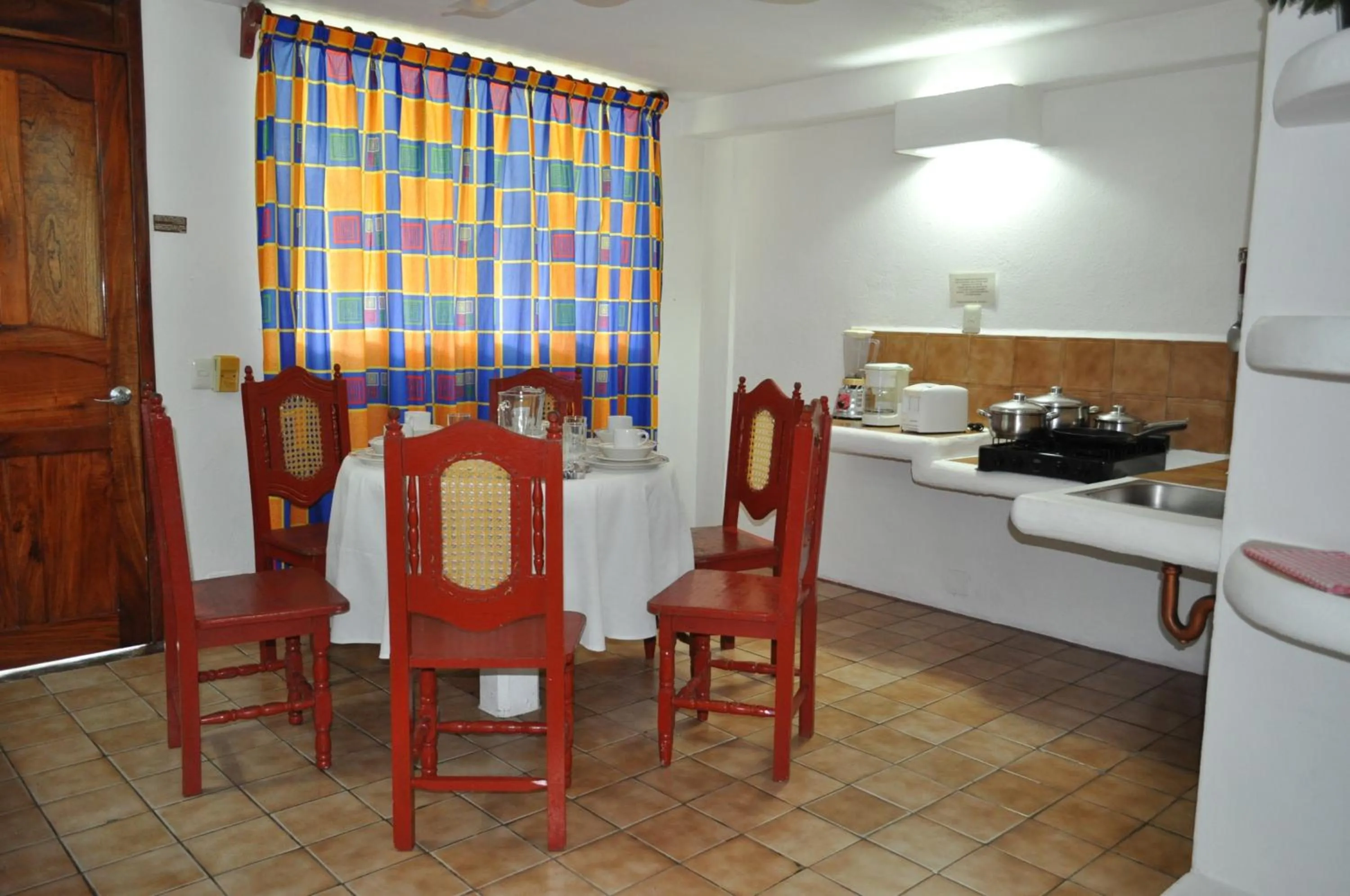 Dining area in Canadian Resort Veracruz