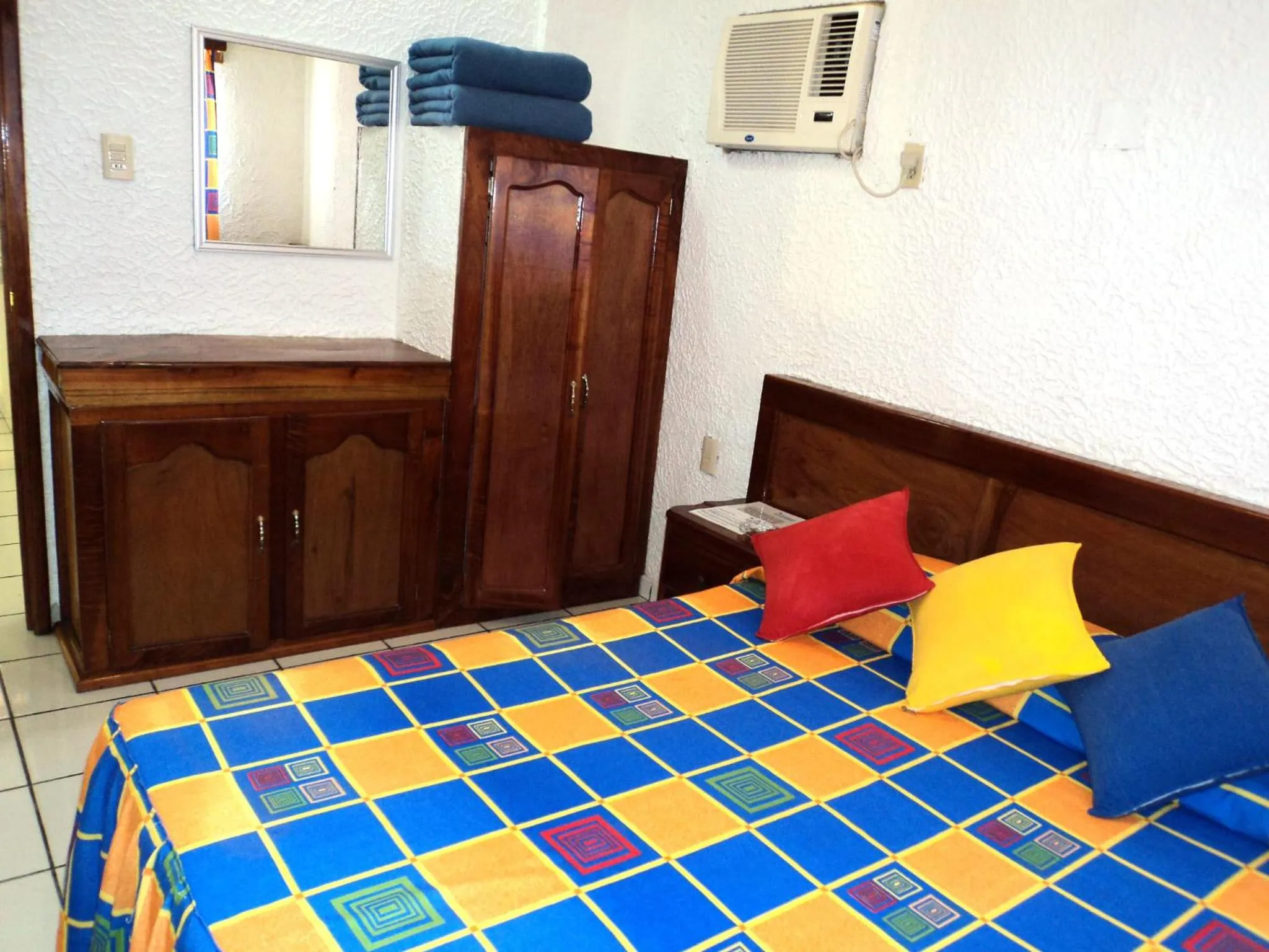 Bed in Canadian Resort Veracruz