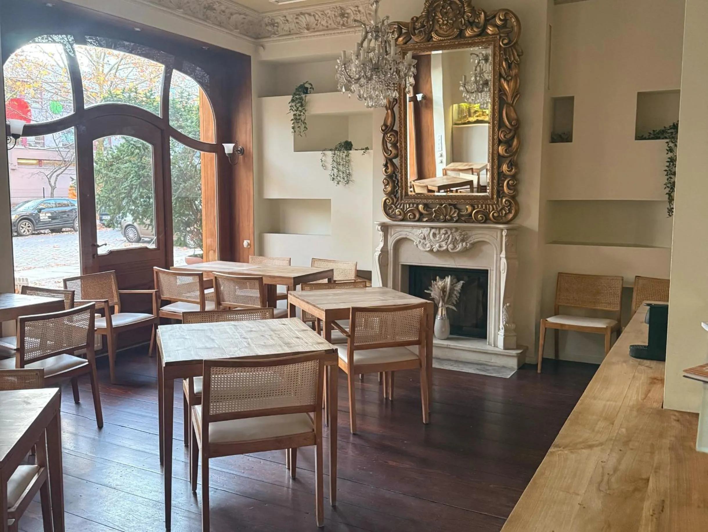 Communal lounge/ TV room in Numa Berlin Belfort