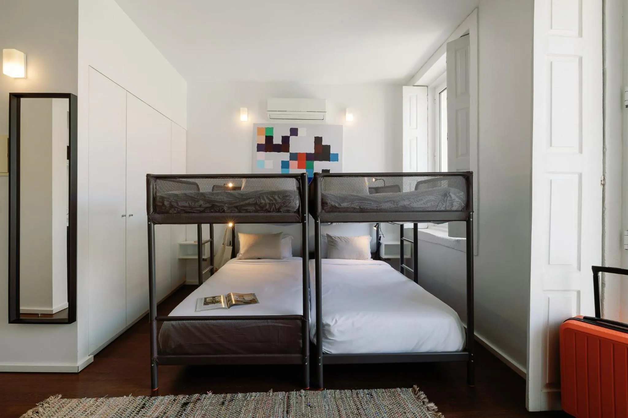 Bedroom, Bed in Fine Arts Studios by Olala Homes