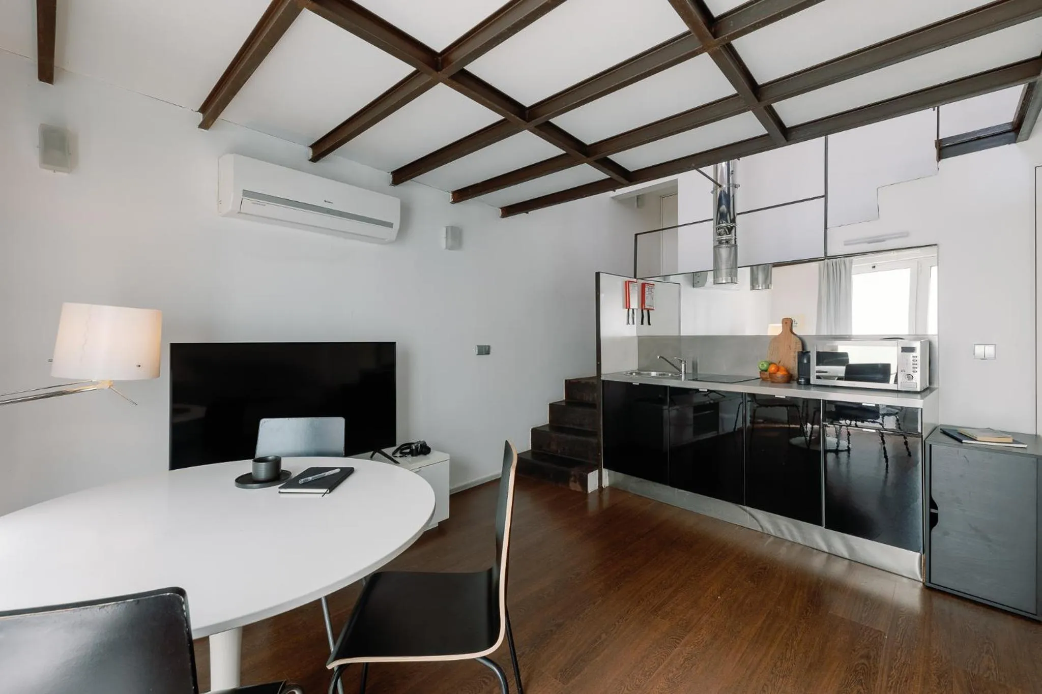 Living room in Fine Arts Studios by Olala Homes