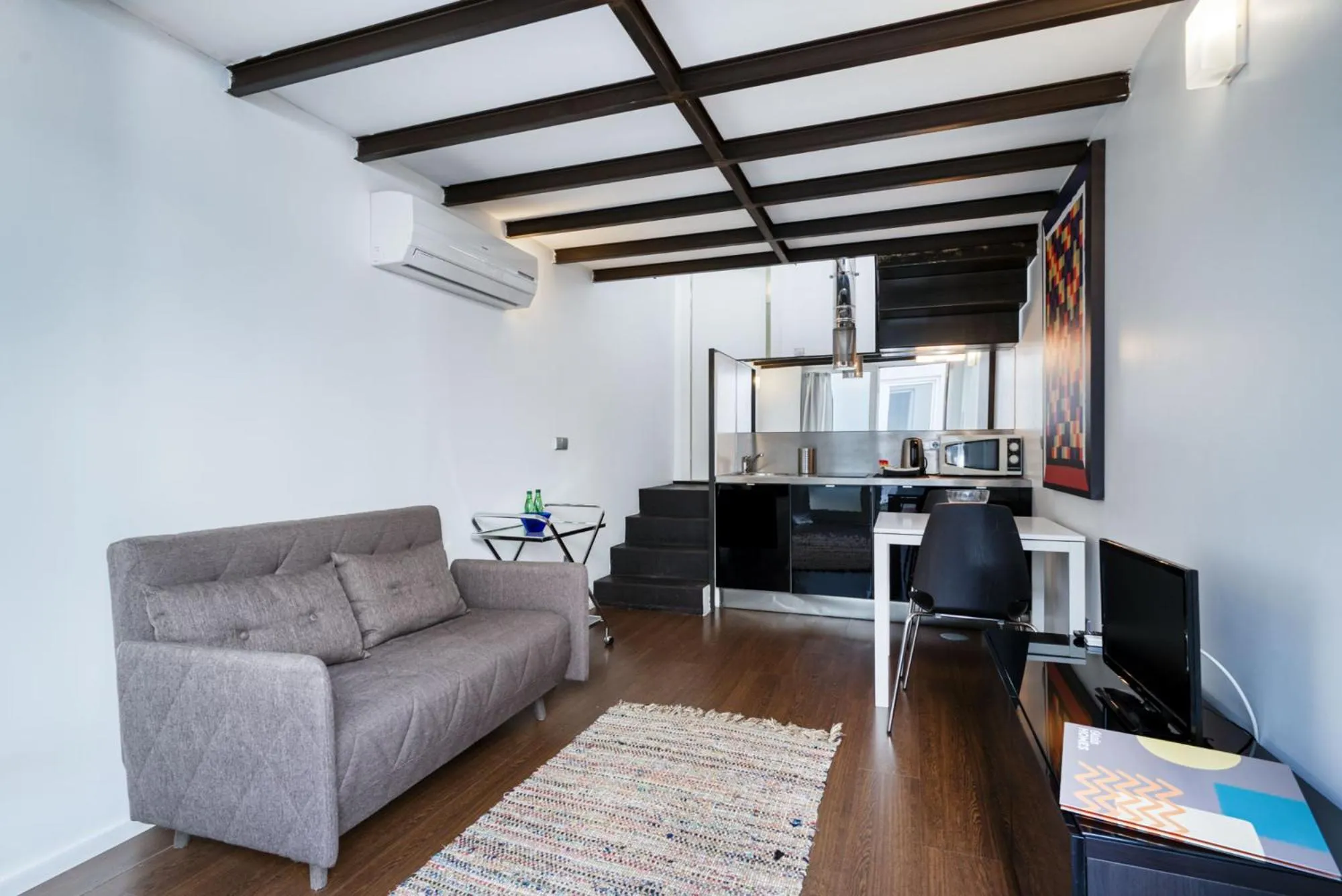 Kitchen or kitchenette in Fine Arts Studios by Olala Homes