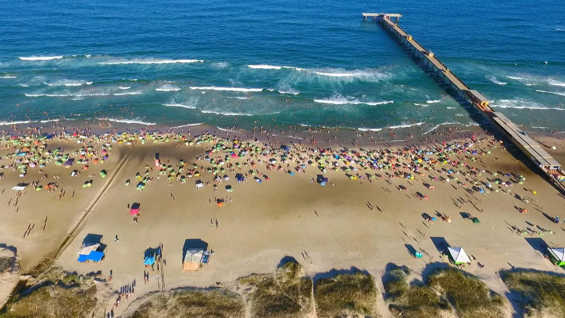 Beach in Hotel Mares do Sul