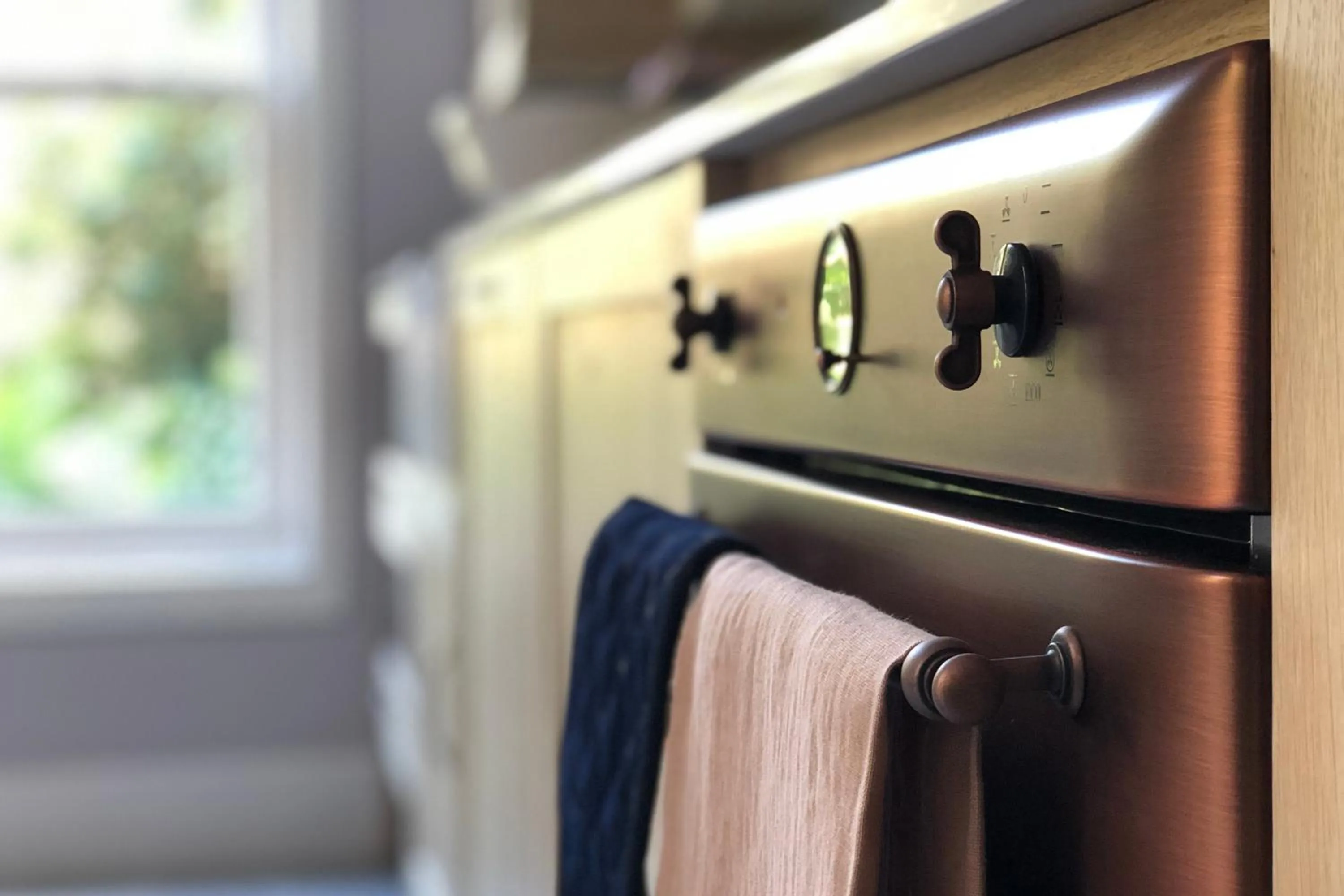 oven in Designer's Town House
