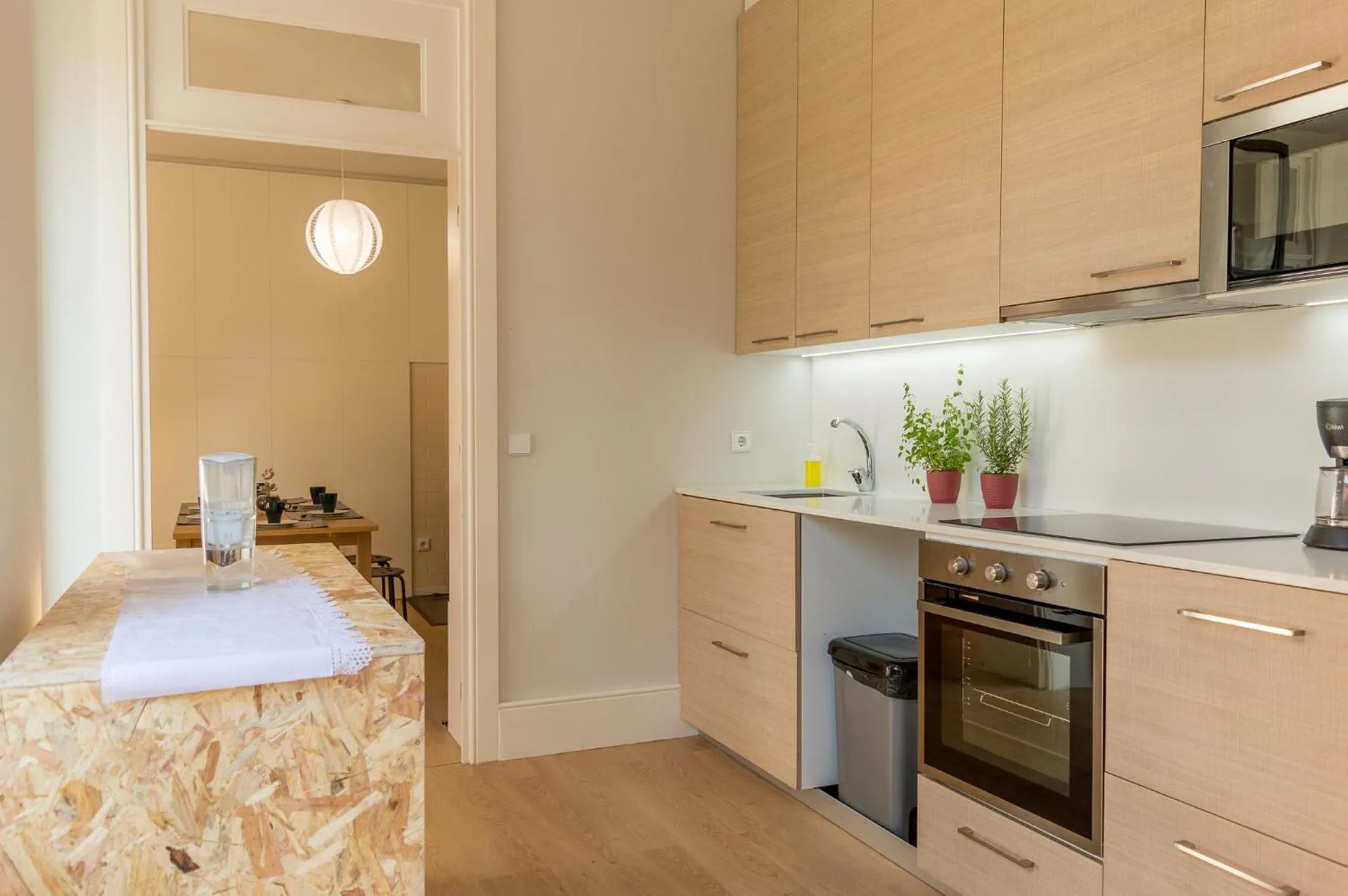 Kitchen or kitchenette in Queen's Garden Hostel