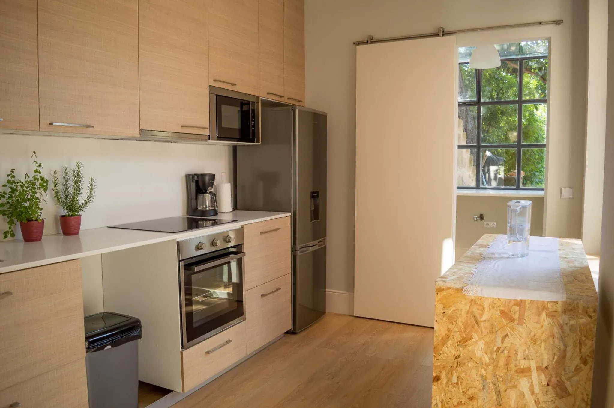 Kitchen or kitchenette in Queen's Garden Hostel