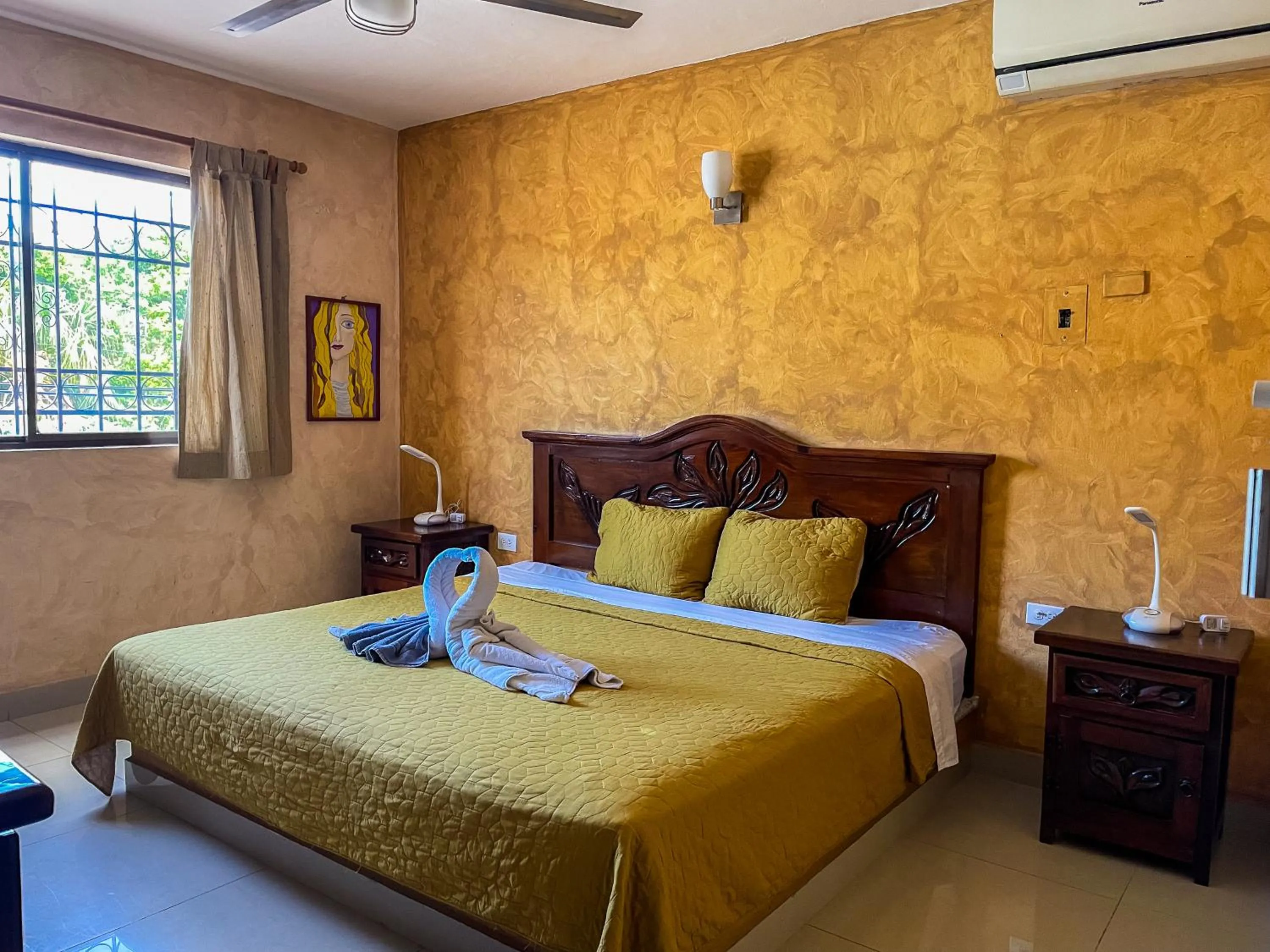 Bed in Hotel La Casona Real