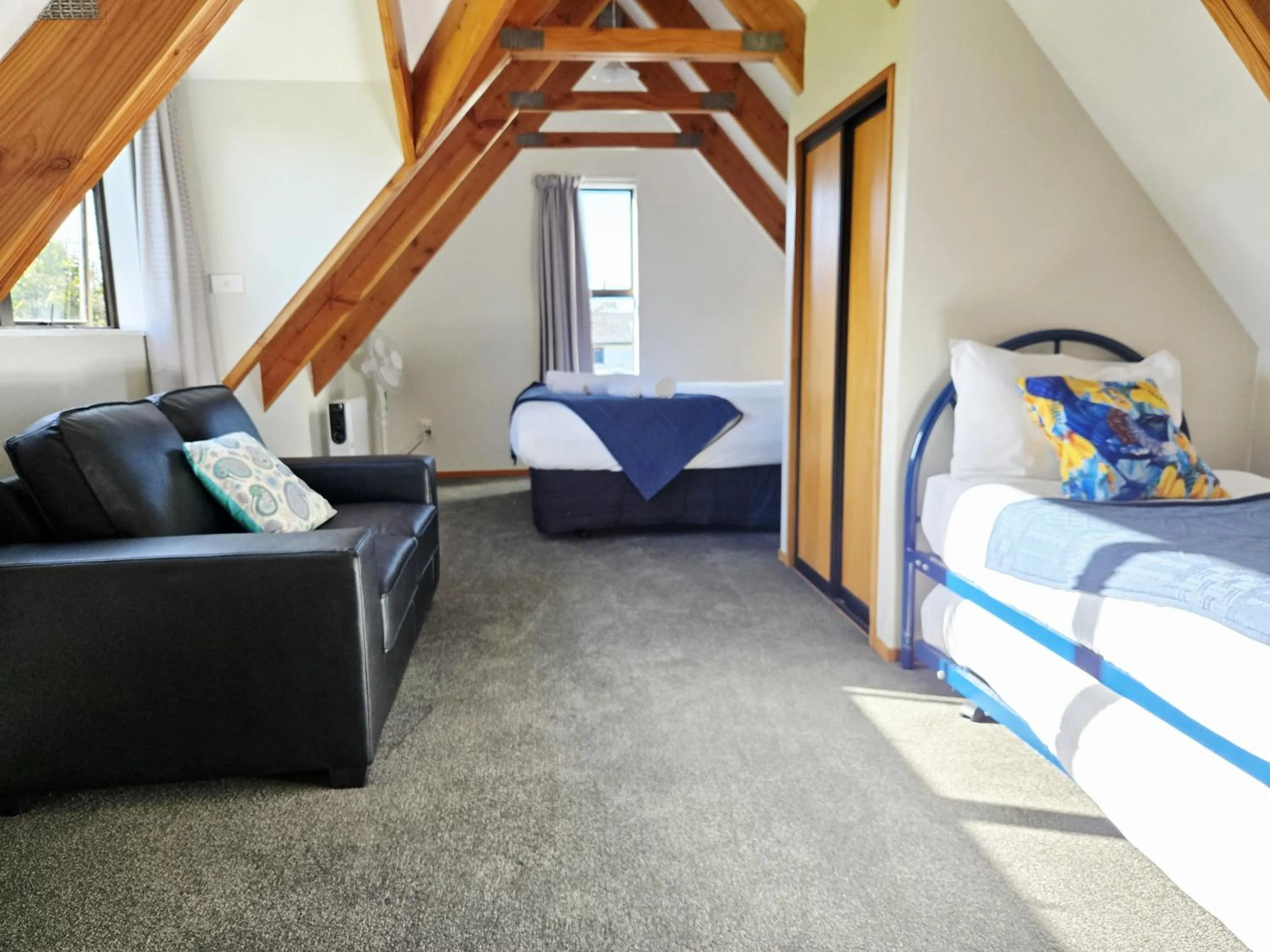 Bedroom, Bed in Te Mahuru Retreat