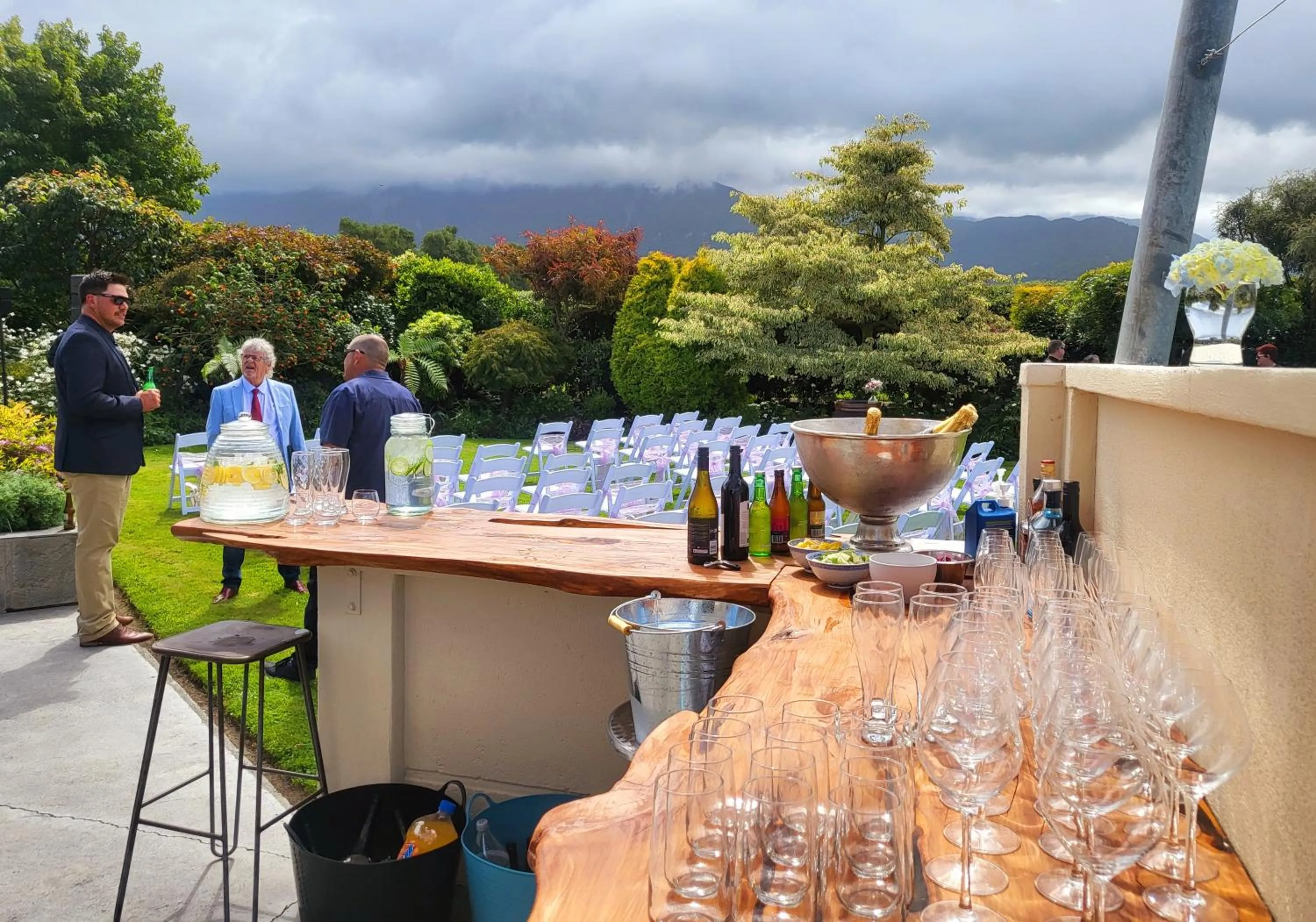 wedding in Te Mahuru Retreat