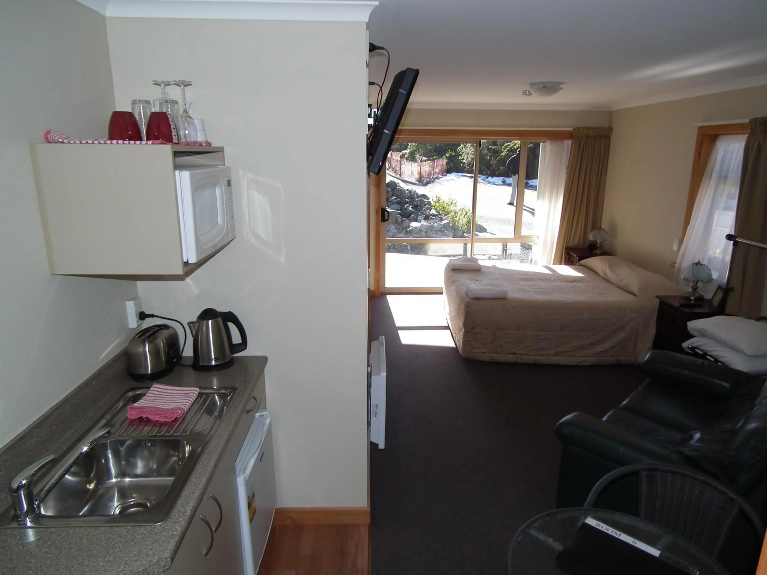 Bed in Aoraki Mount Cook Alpine Lodge