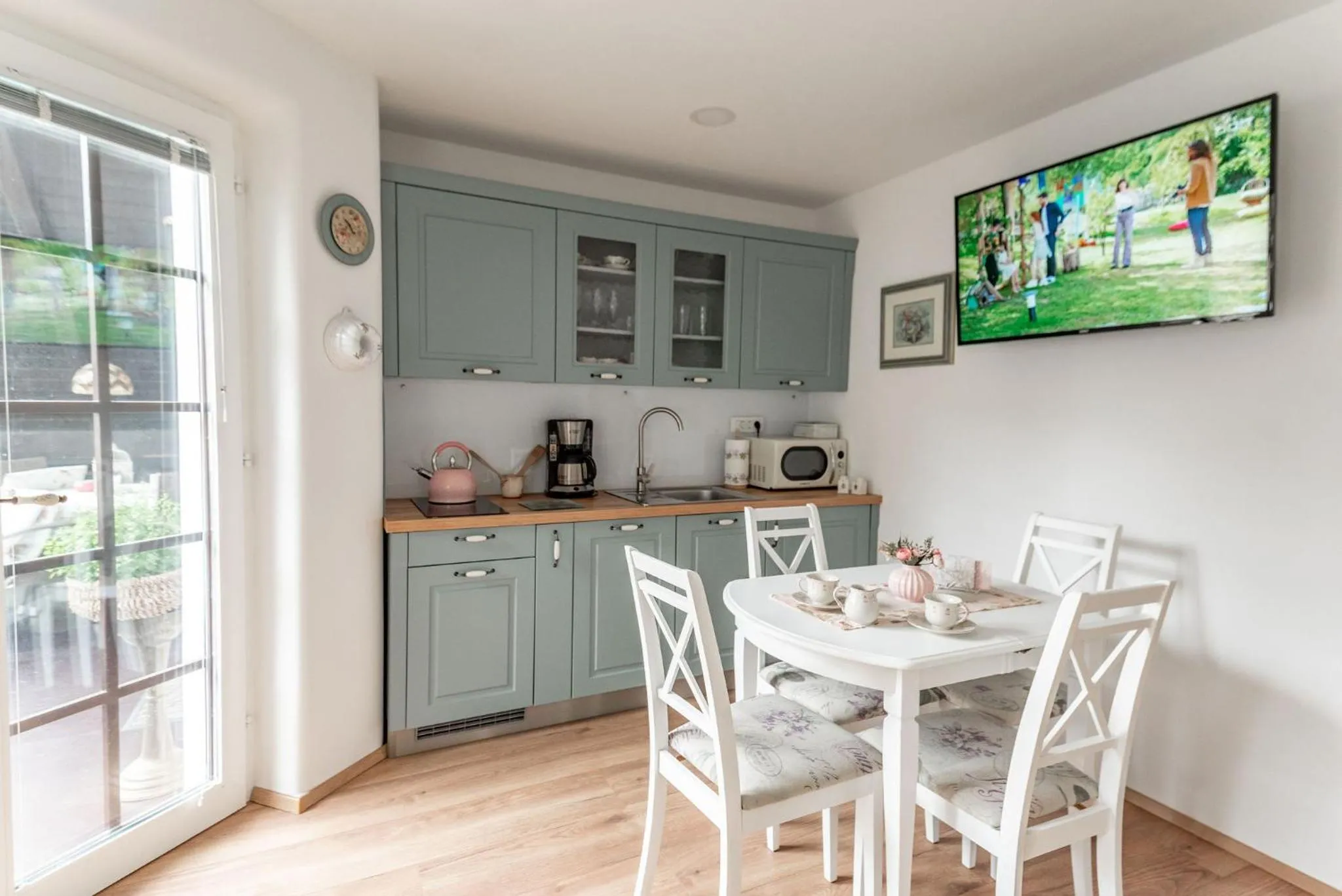 Dining area in Apartmaji Urška