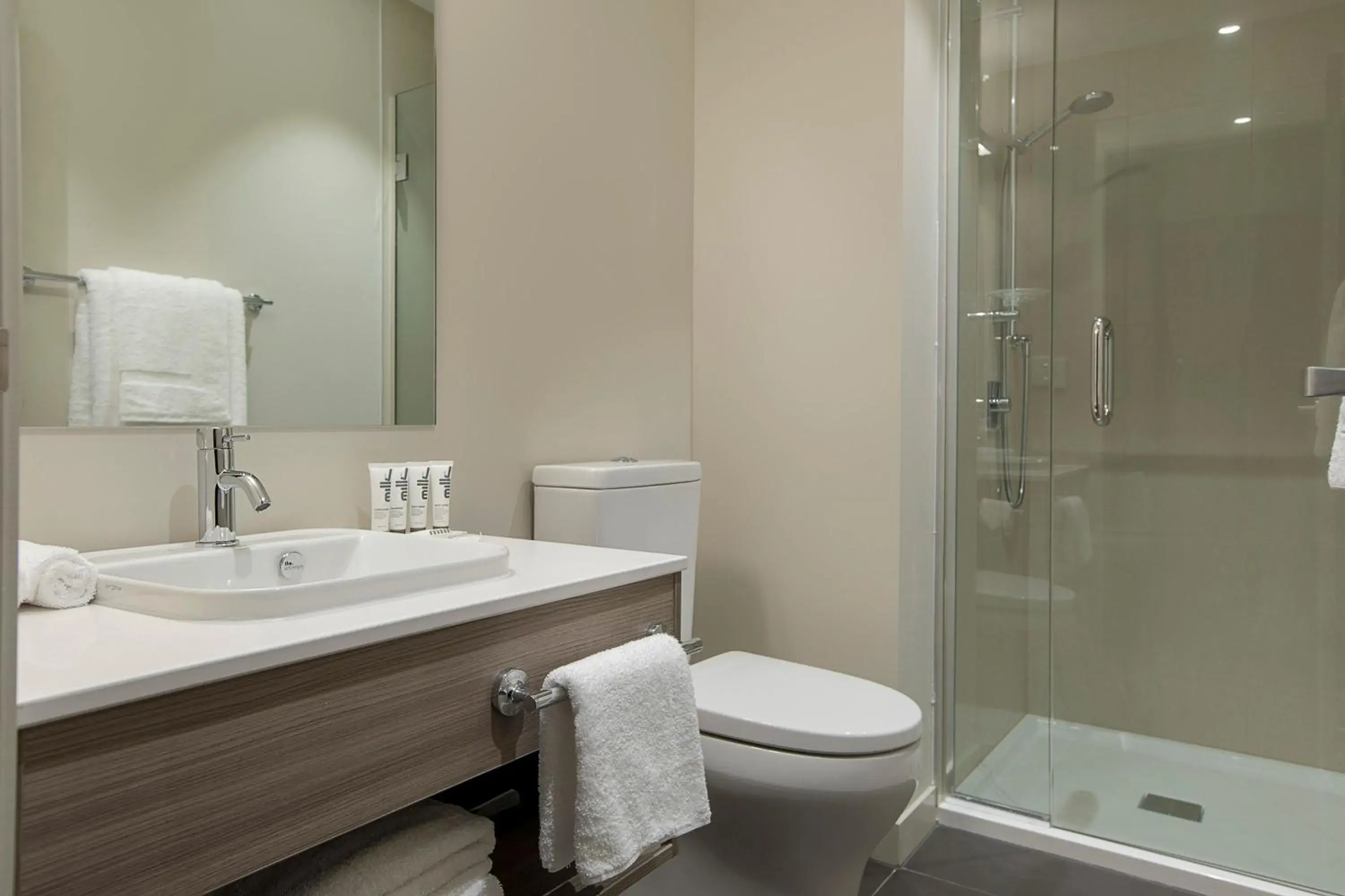 Twin Studio Apartment in Quest Highbrook Twin Studio Apartment in Quest Highbrook