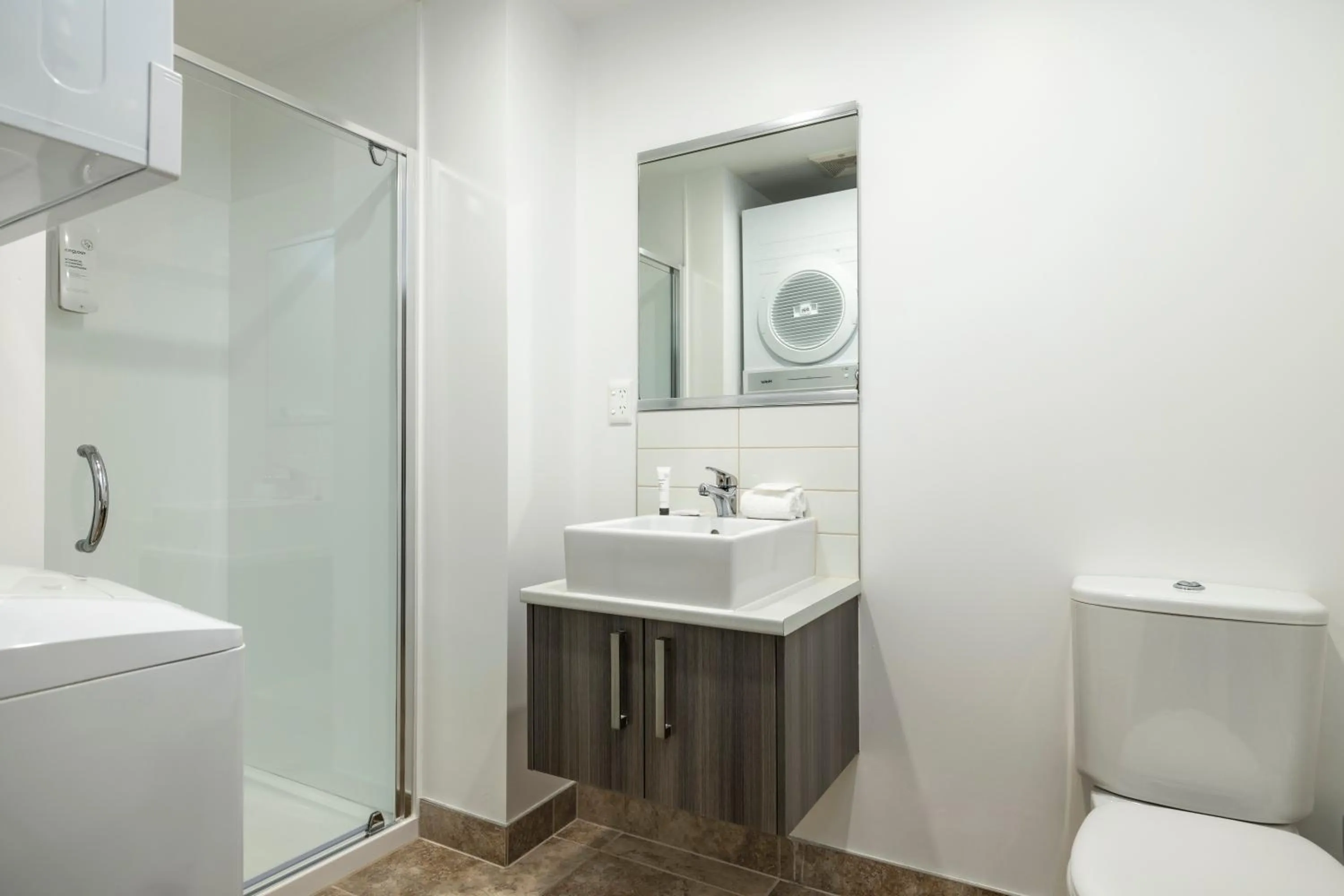 Shower in Quest on Beaumont