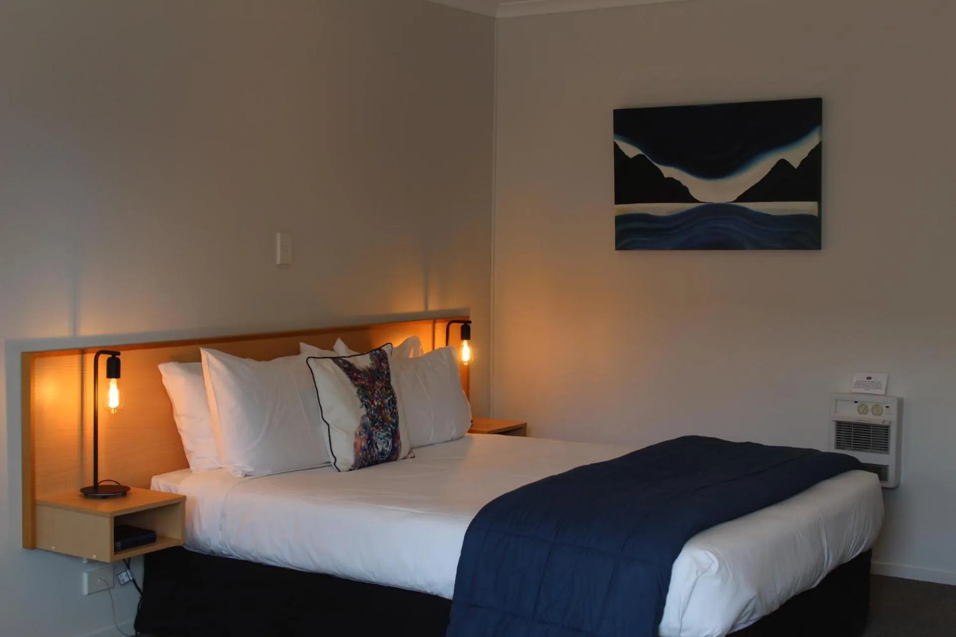 Bedroom, Bed in ASURE Kaimai View Motel