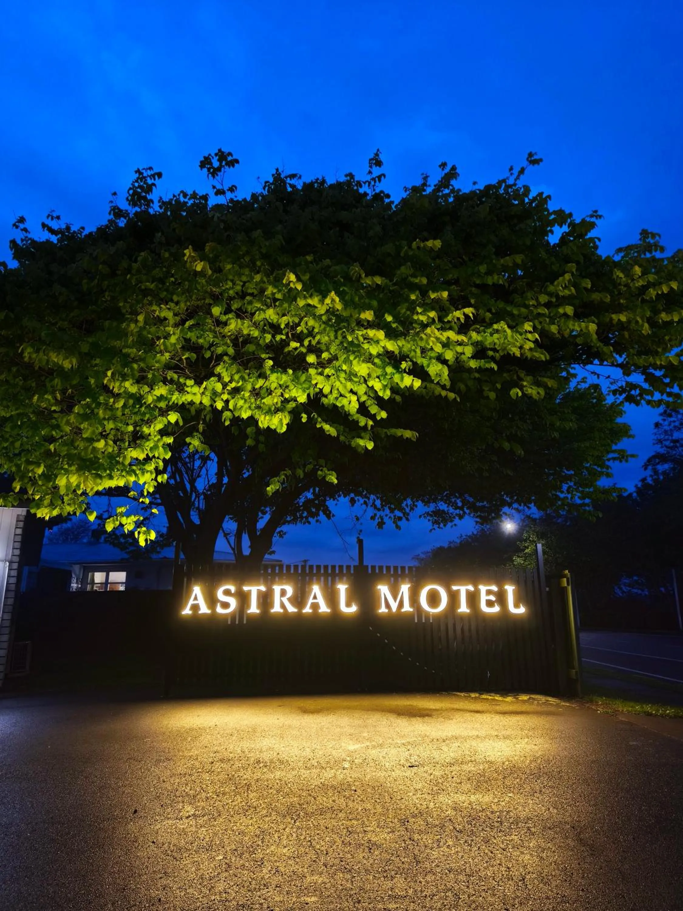 Astral Motel