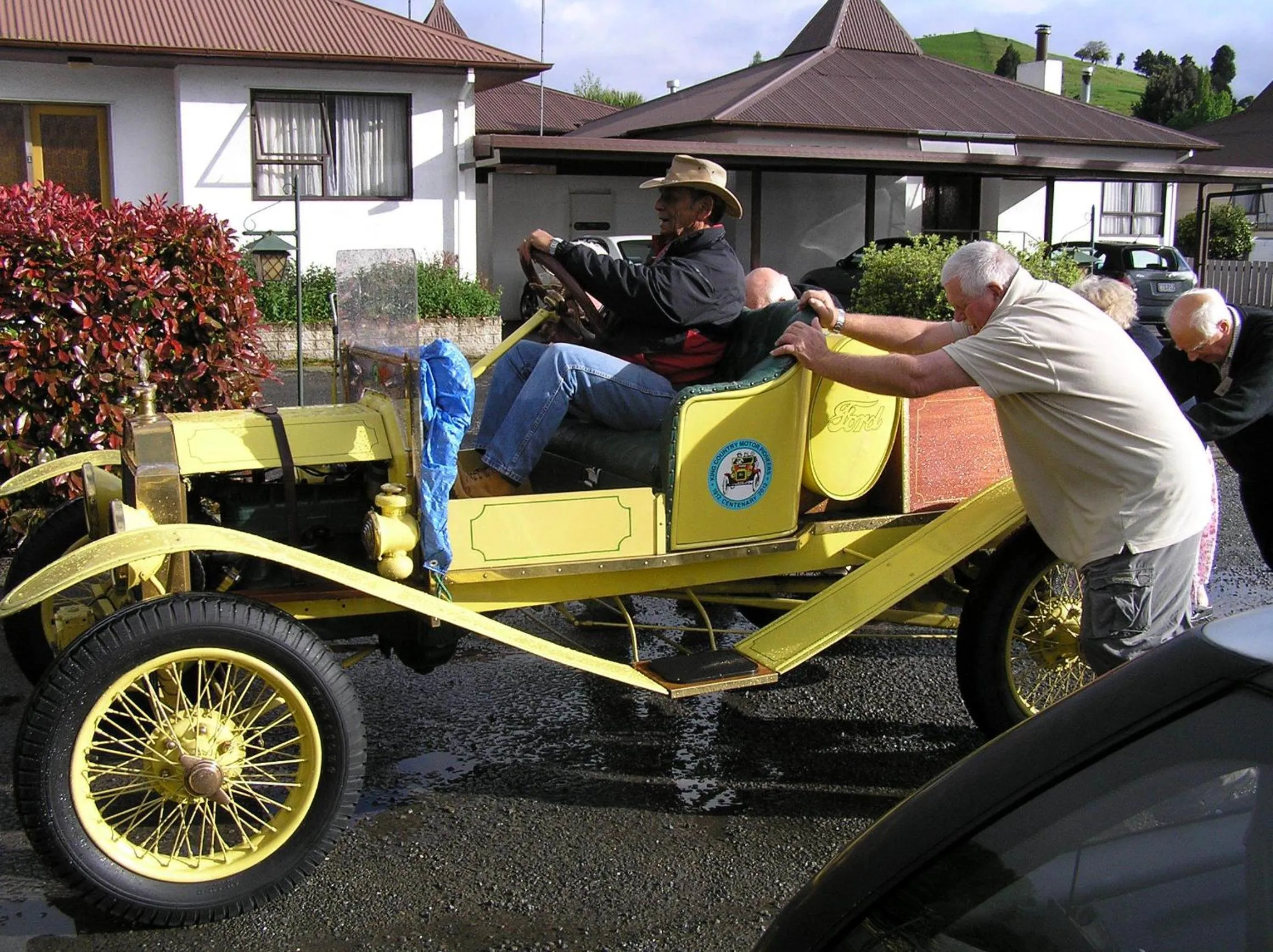 Day in Coachman Motel
