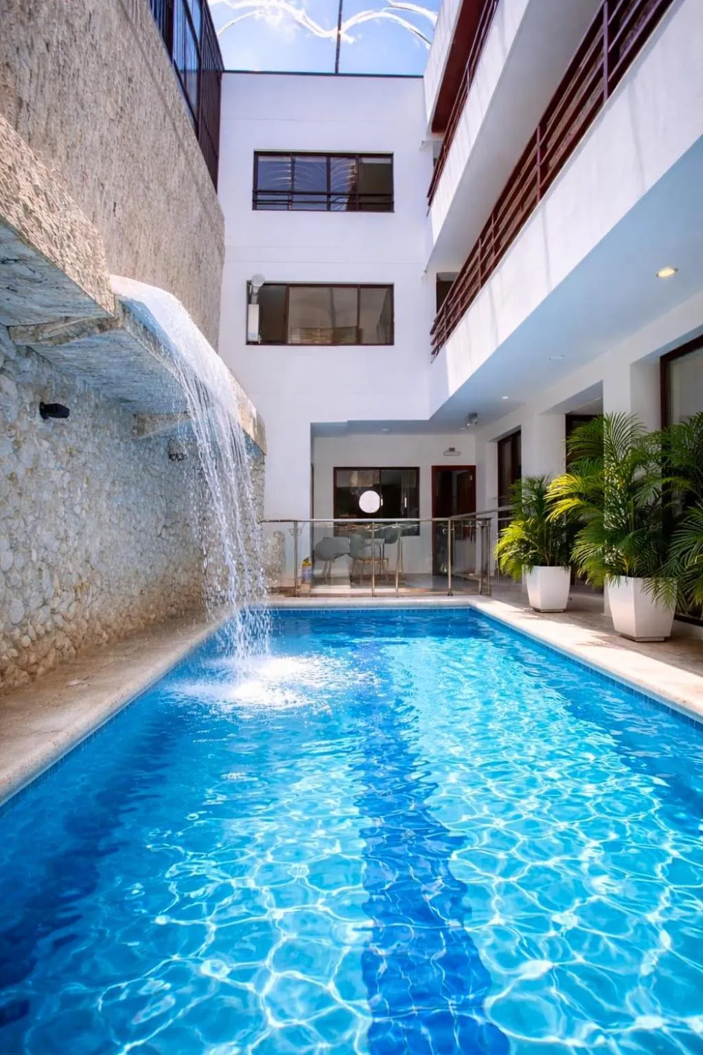 Swimming pool in Hotel Casa Esmeralda