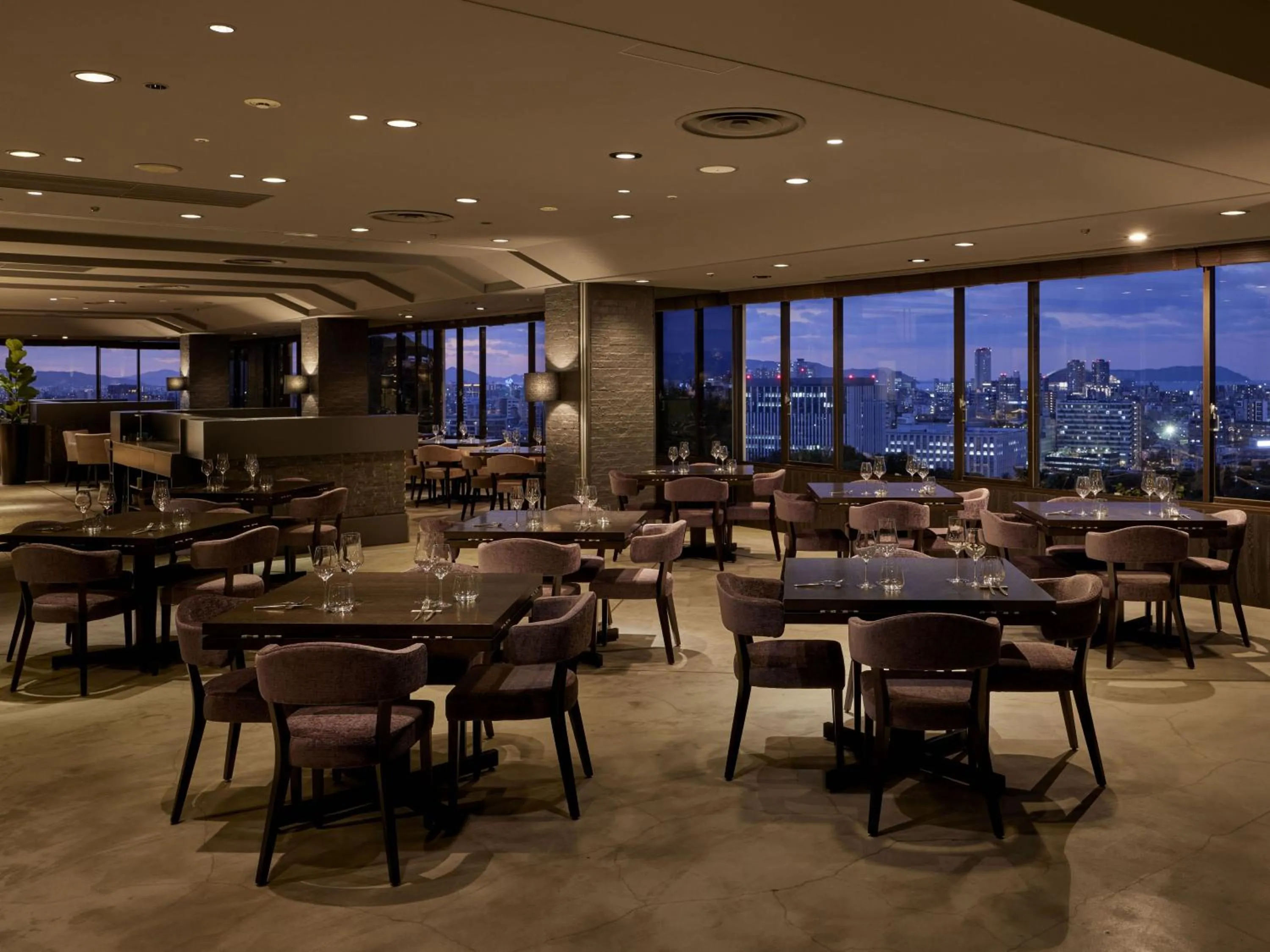 Restaurant/places to eat in Hilltop Resort Fukuoka