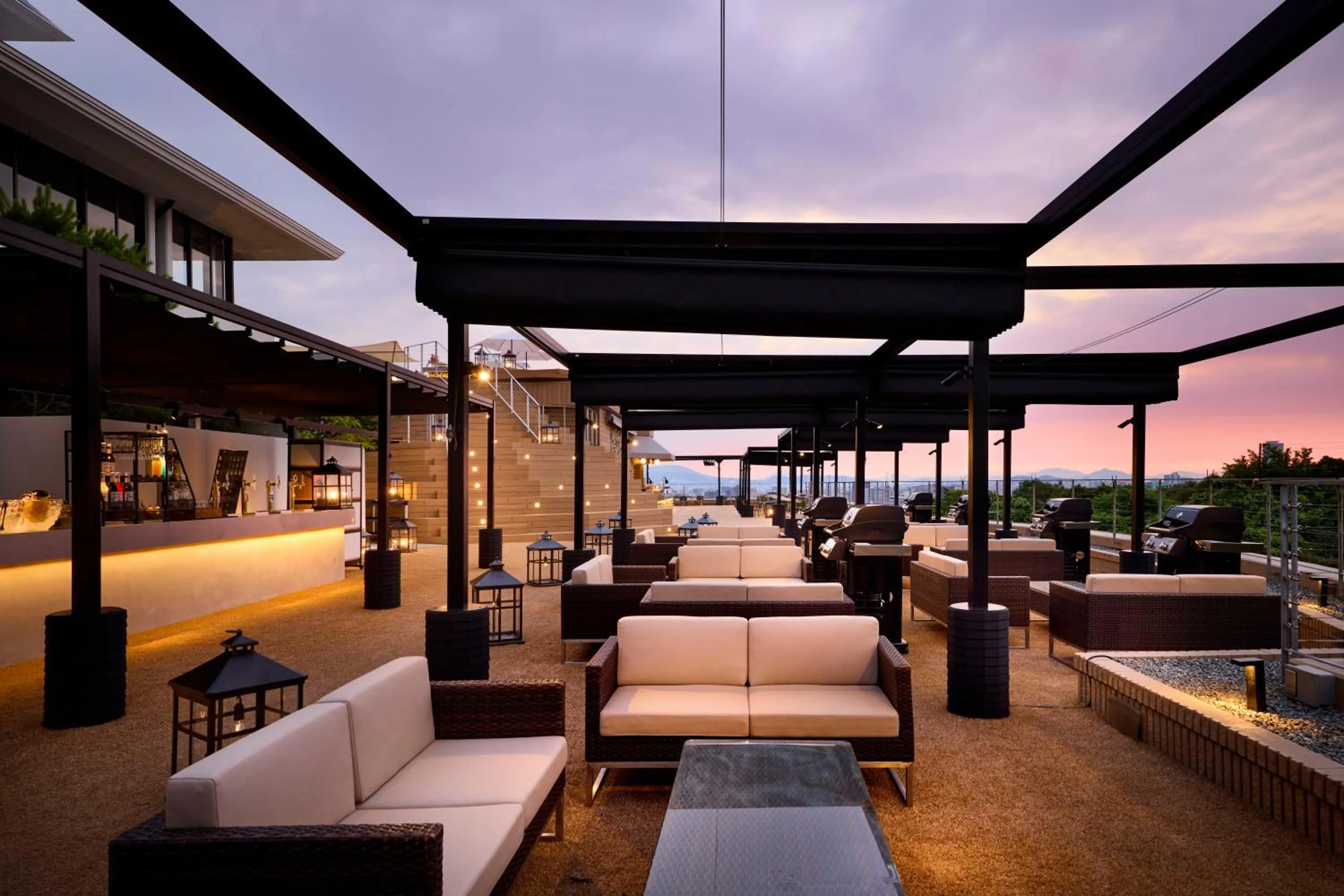 Restaurant/places to eat in Hilltop Resort Fukuoka