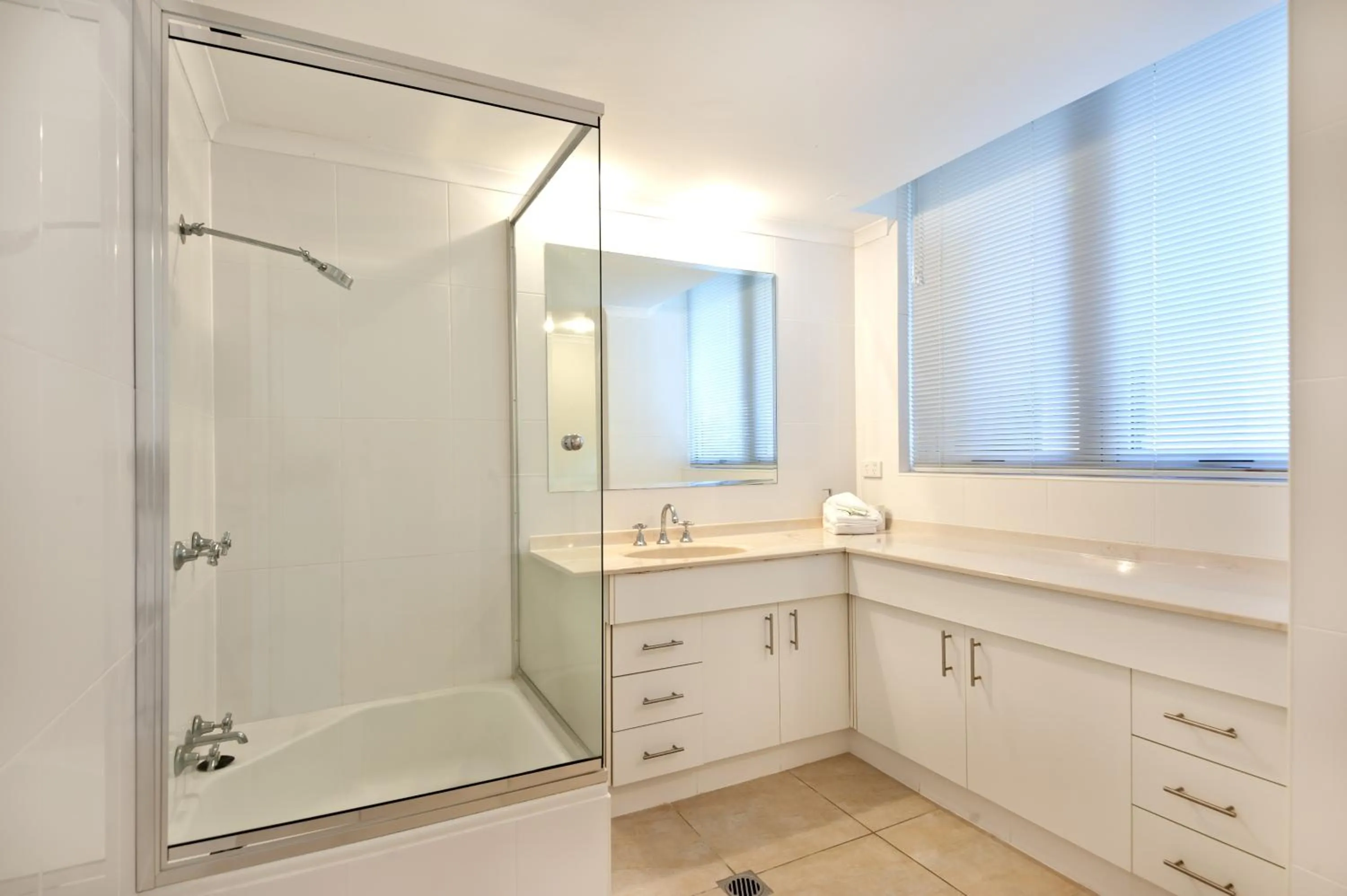 Bathroom in Berkeley on the Beach