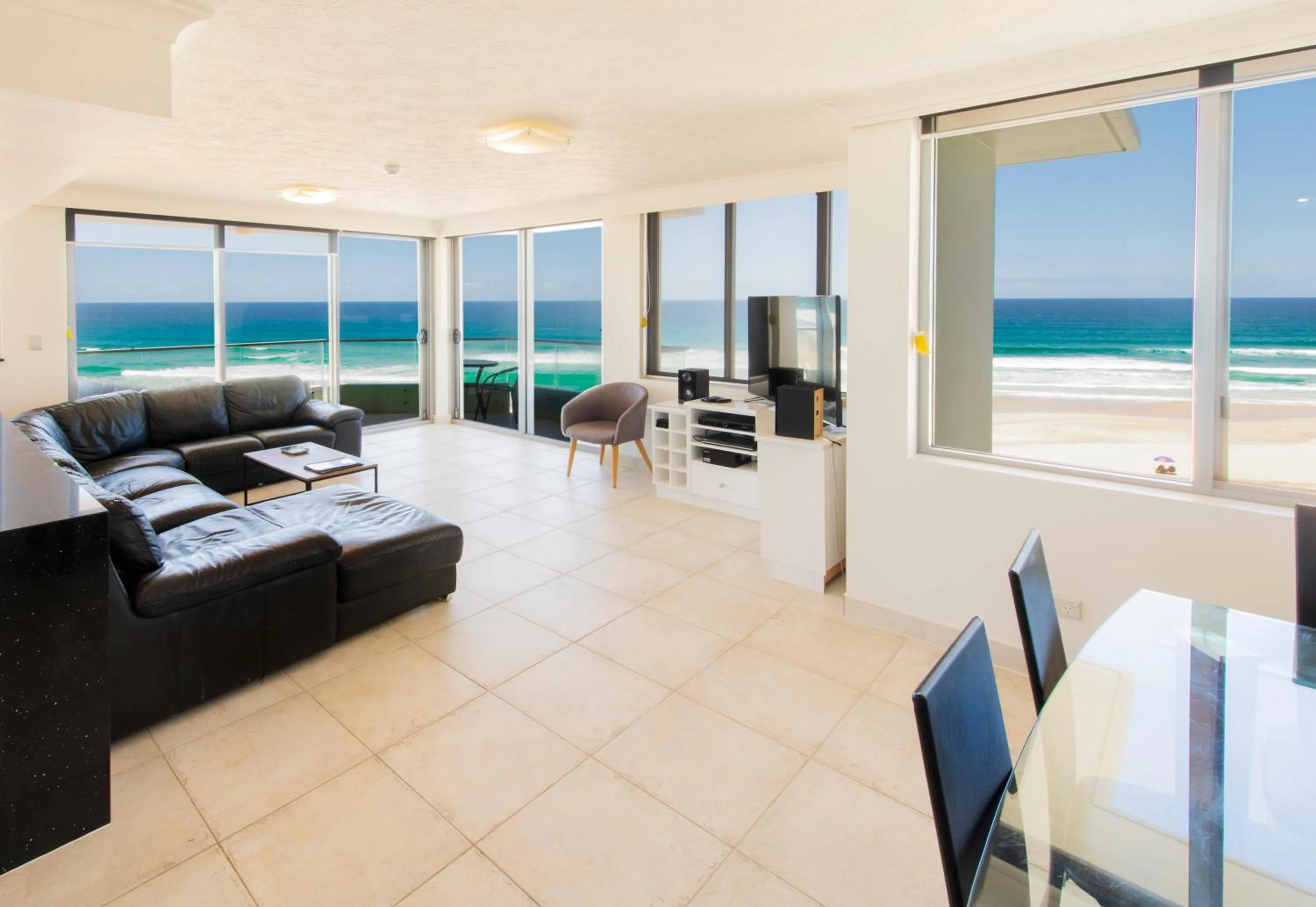 Balcony/Terrace in Berkeley on the Beach