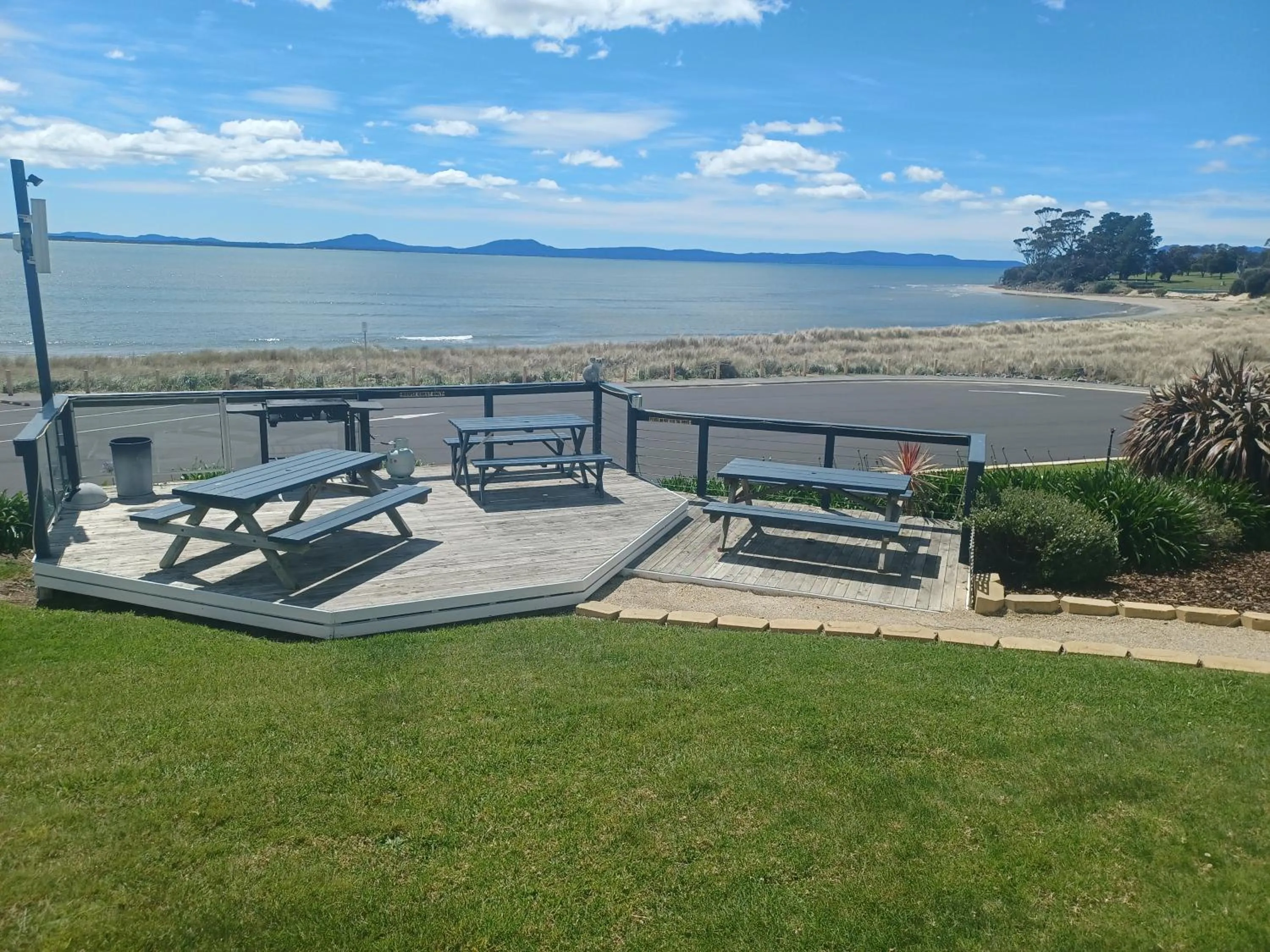 BBQ facilities in Swansea Motor Inn Tasmania