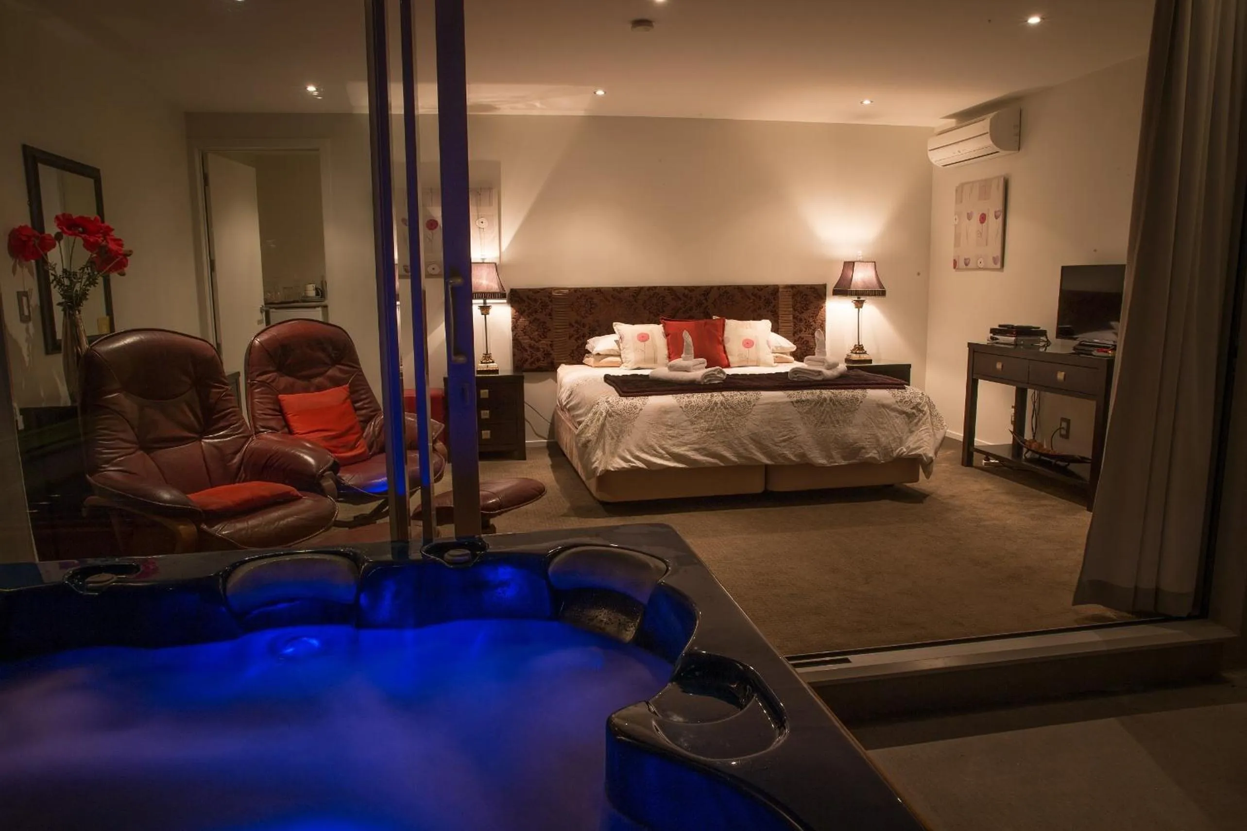 Bed in Tarlton's Lodge