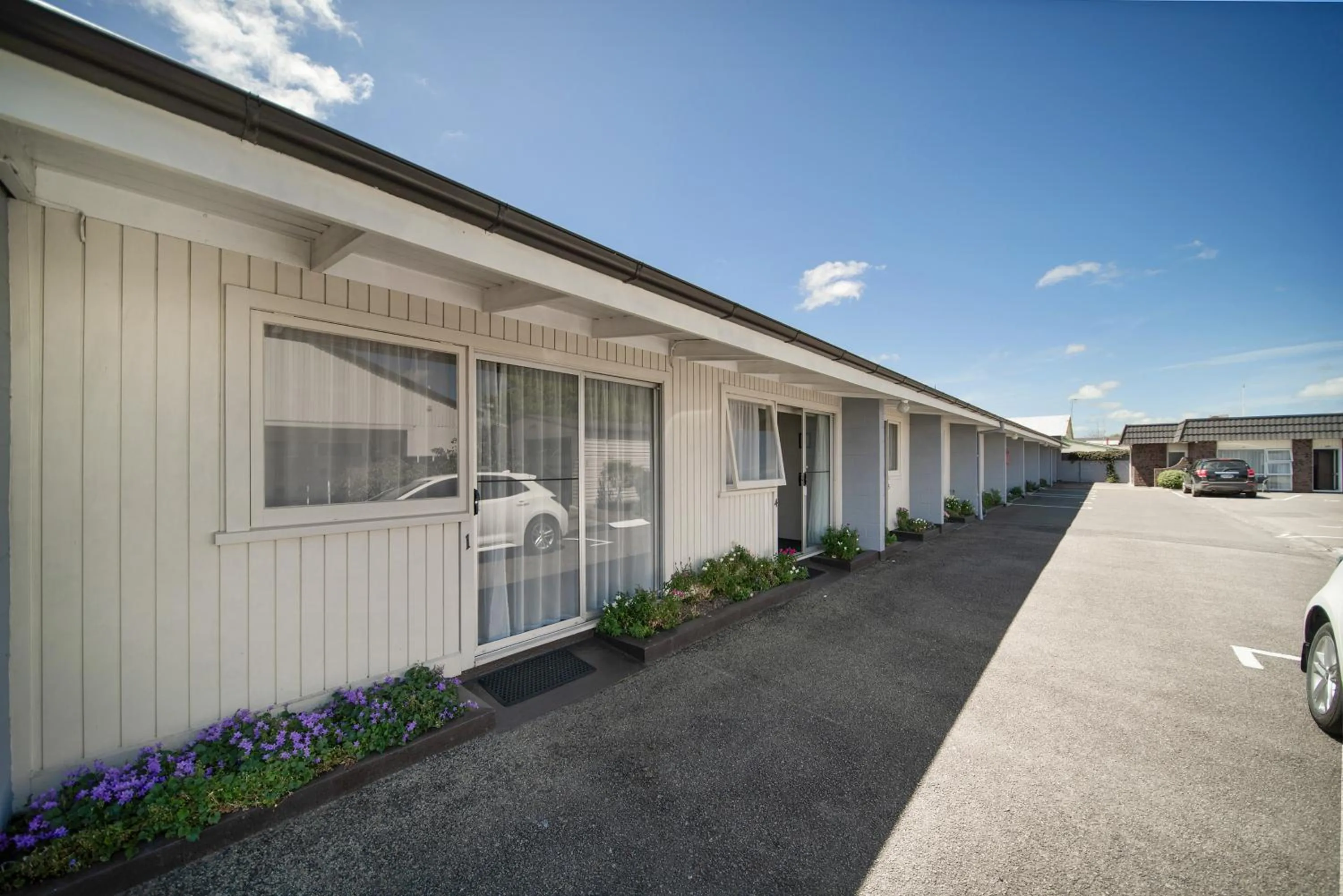 Property building in Viking Lodge Motel