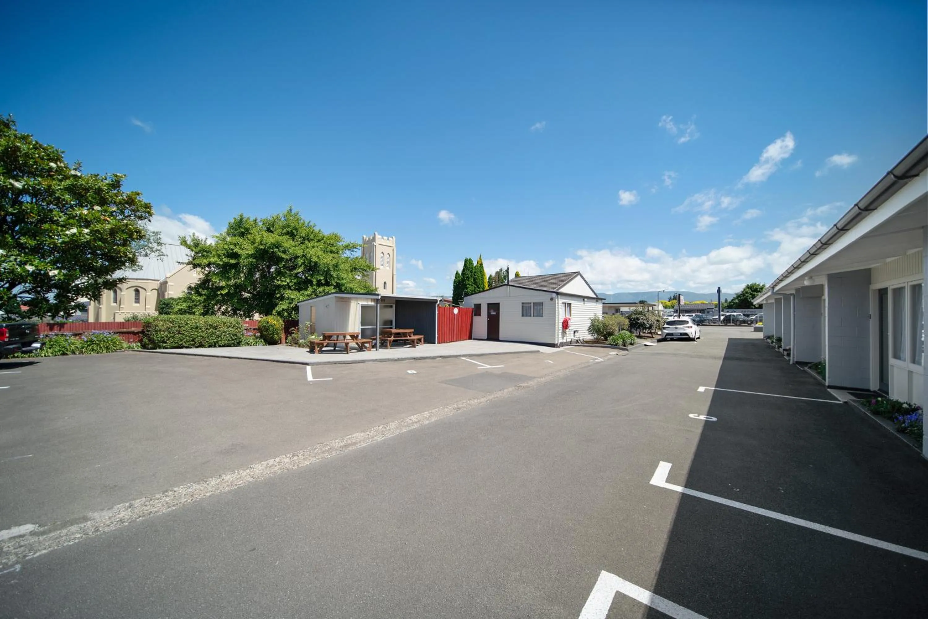 Property building in Viking Lodge Motel