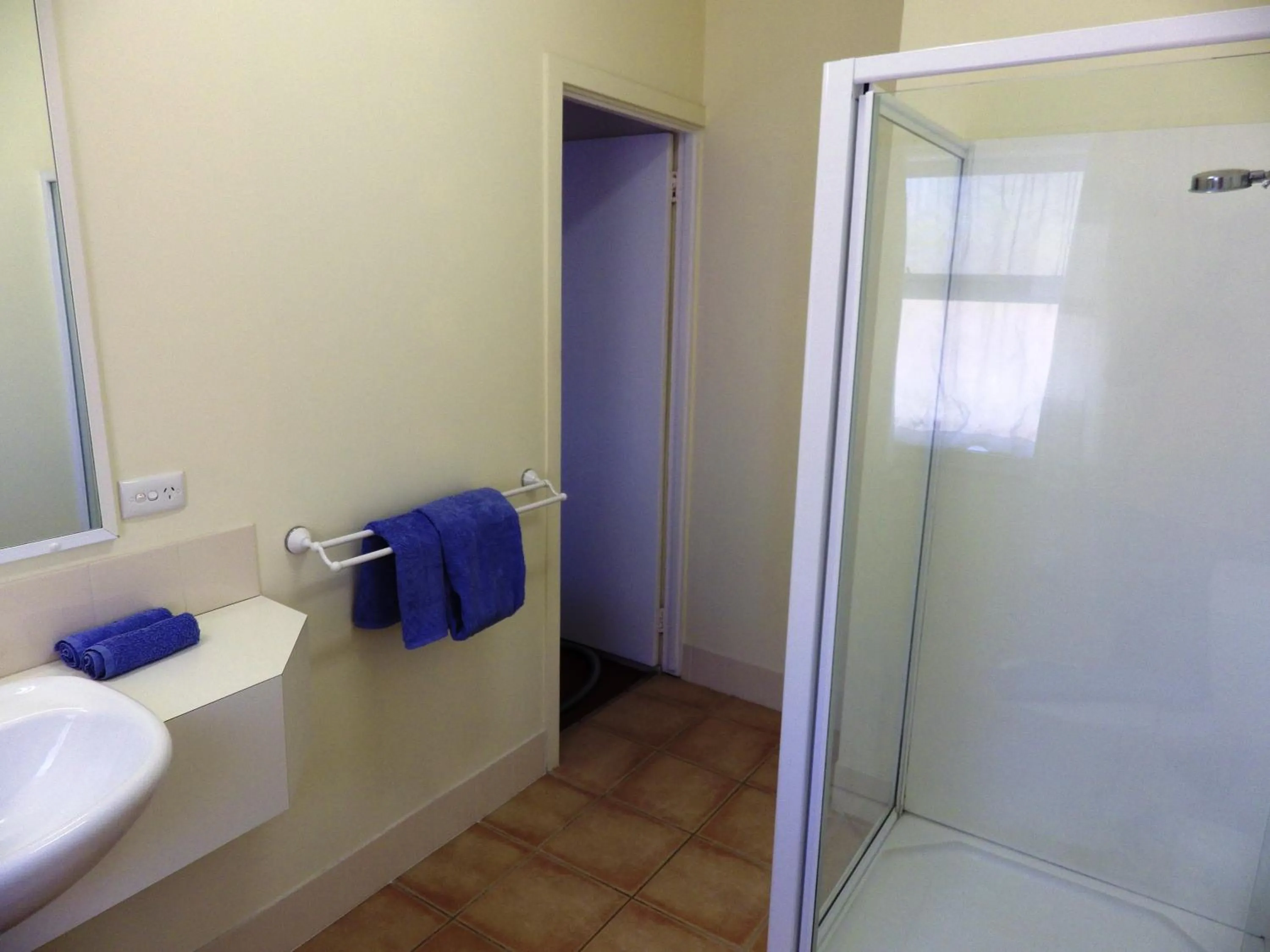 Bathroom in Panorama Seaside Apartments Norfolk Island