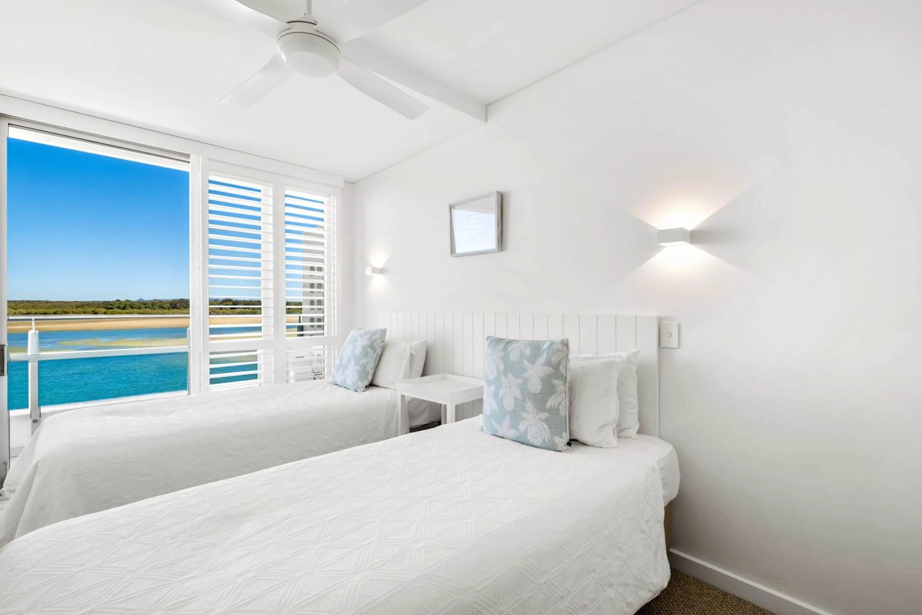 Bed in Las Rias Holiday Apartments