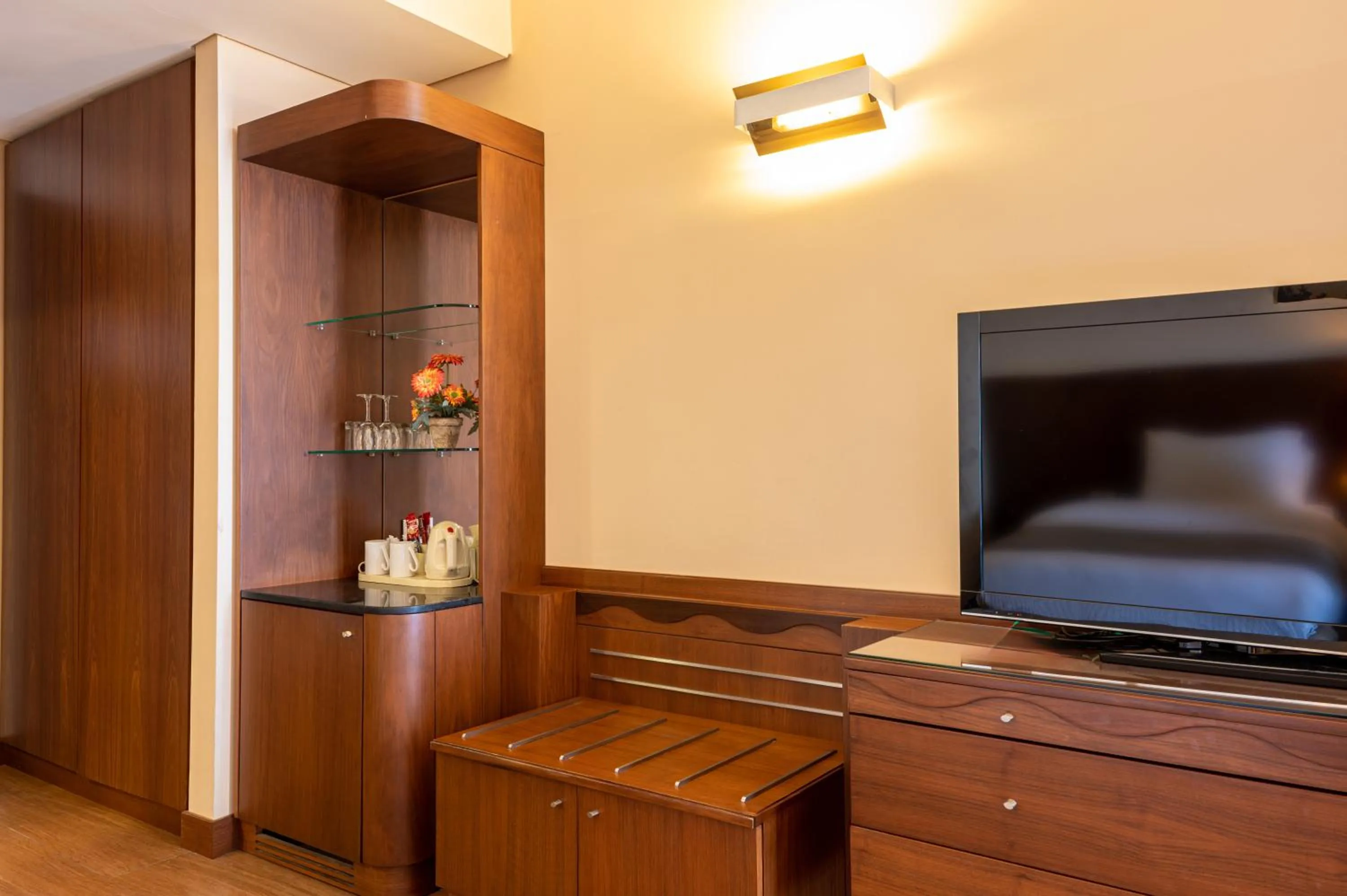 Jiyeh Marina Resort Hotel & Chalets