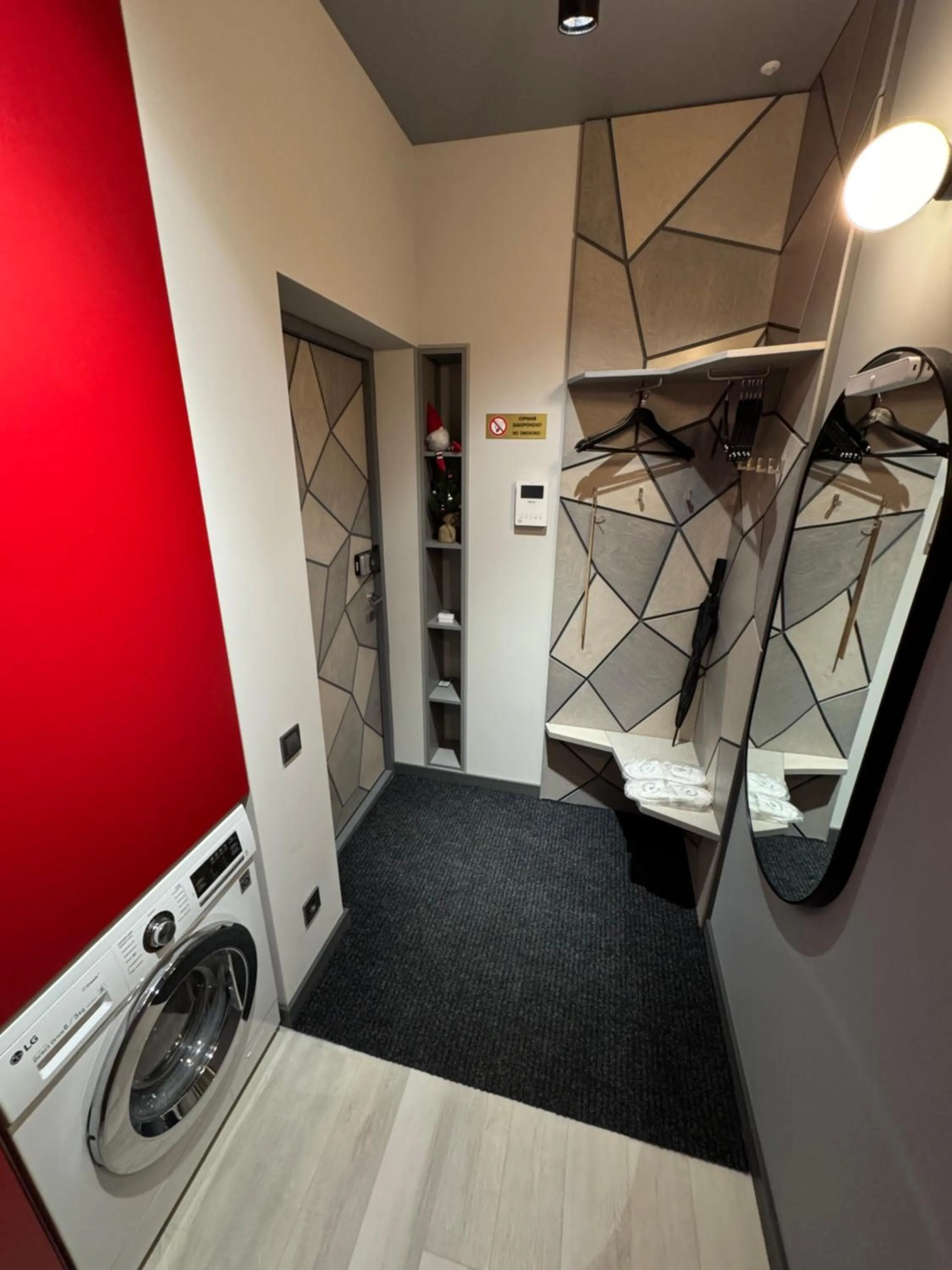 wardrobe, Bed in ACCOMMODO192