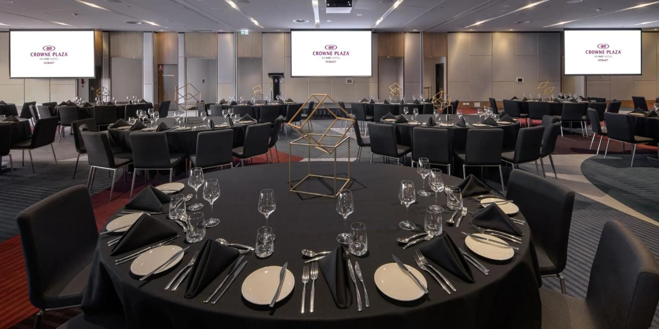 Banquet/Function facilities in Crowne Plaza Hobart by IHG