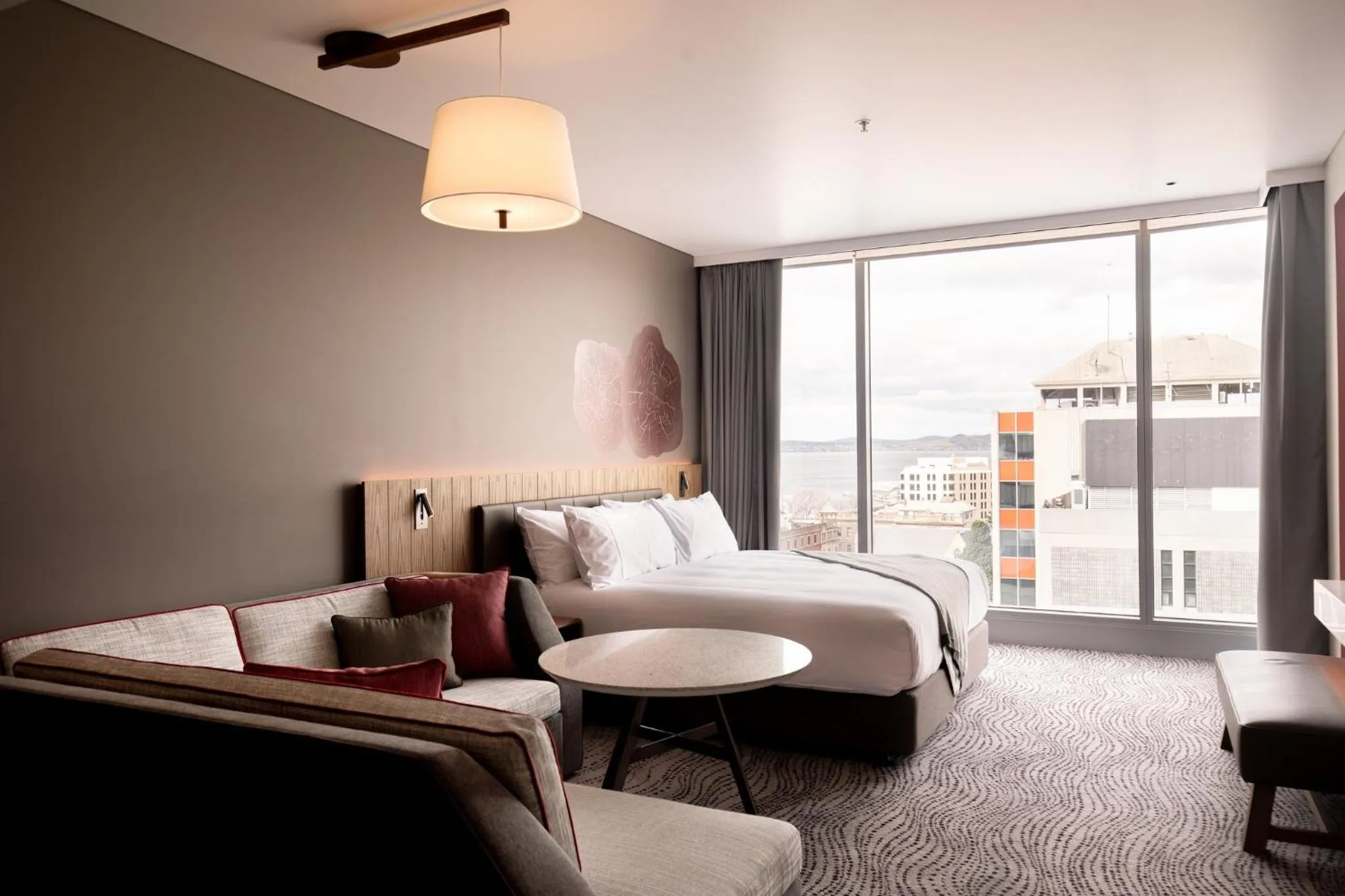 Photo of the whole room, Bed in Crowne Plaza Hobart by IHG