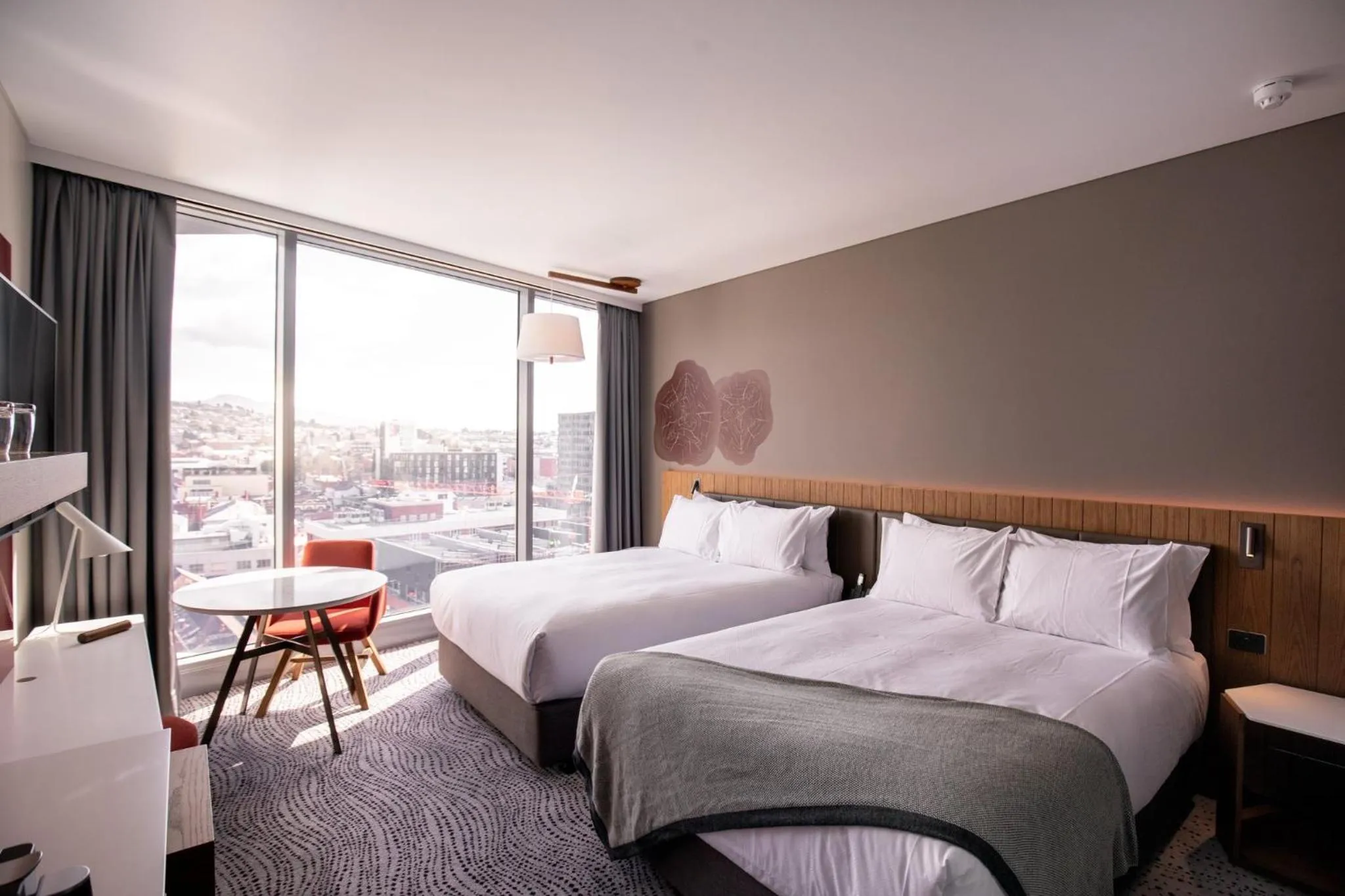 Photo of the whole room, Bed in Crowne Plaza Hobart by IHG