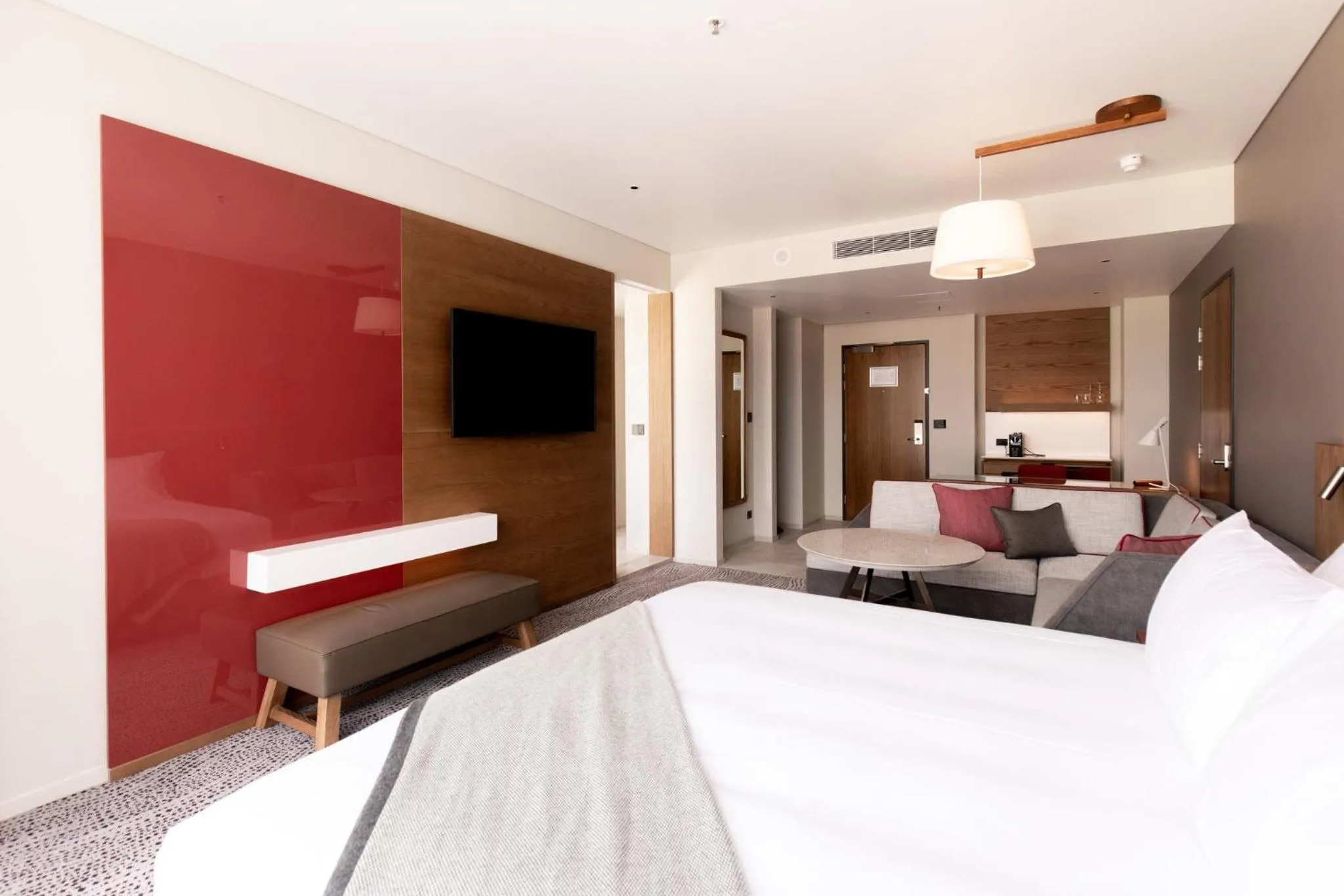 Photo of the whole room, Bed in Crowne Plaza Hobart by IHG