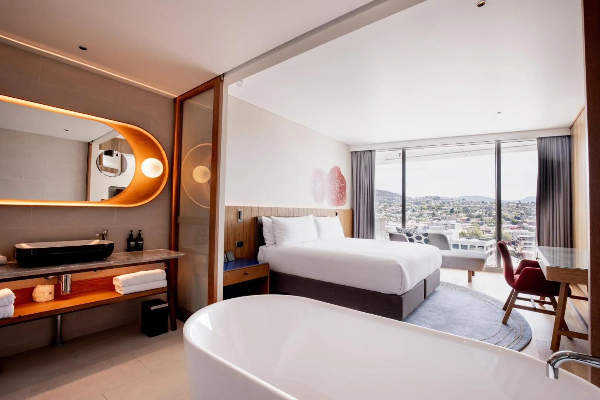 Photo of the whole room, Bed in Crowne Plaza Hobart by IHG