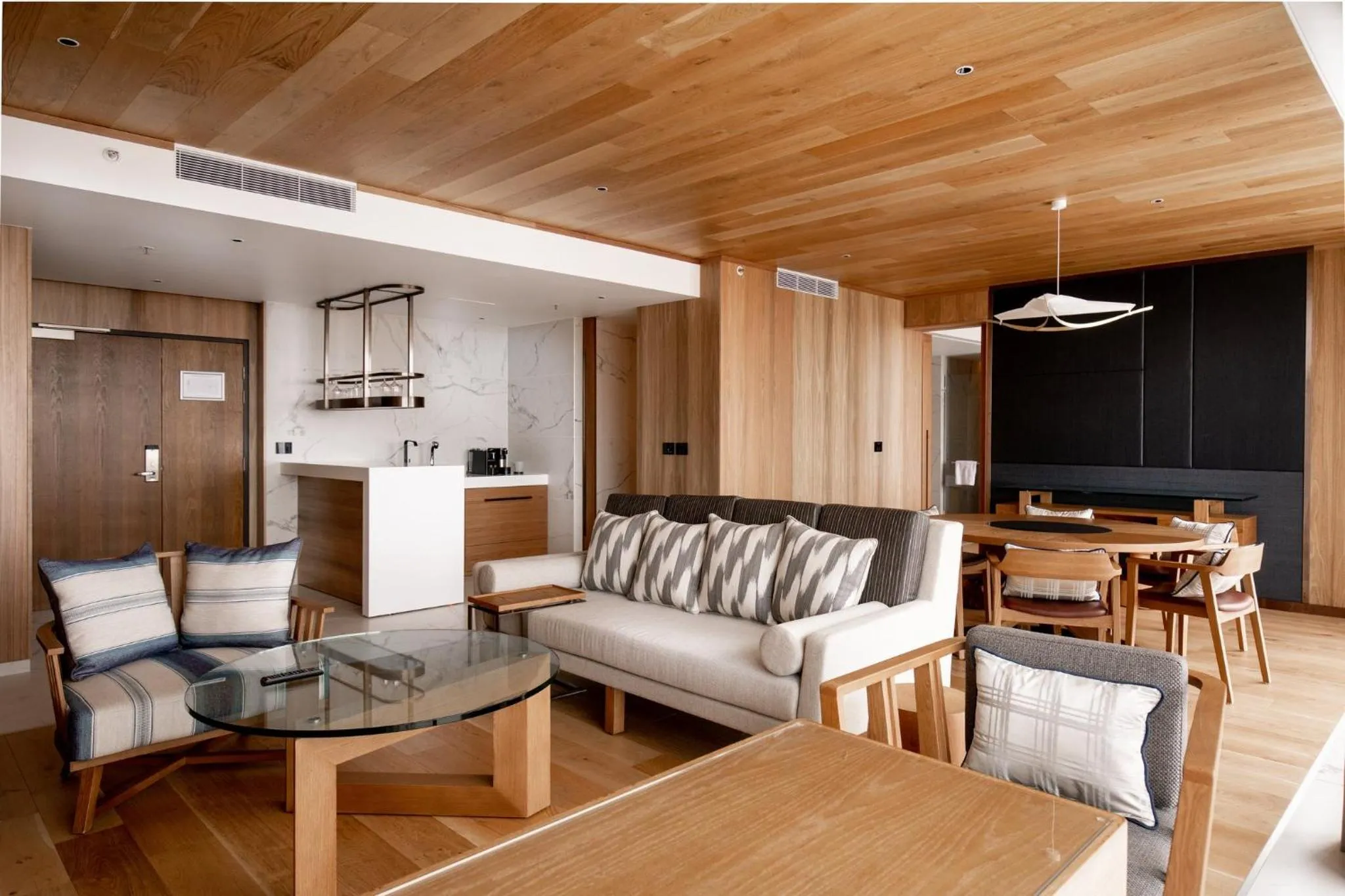 Photo of the whole room in Crowne Plaza Hobart by IHG