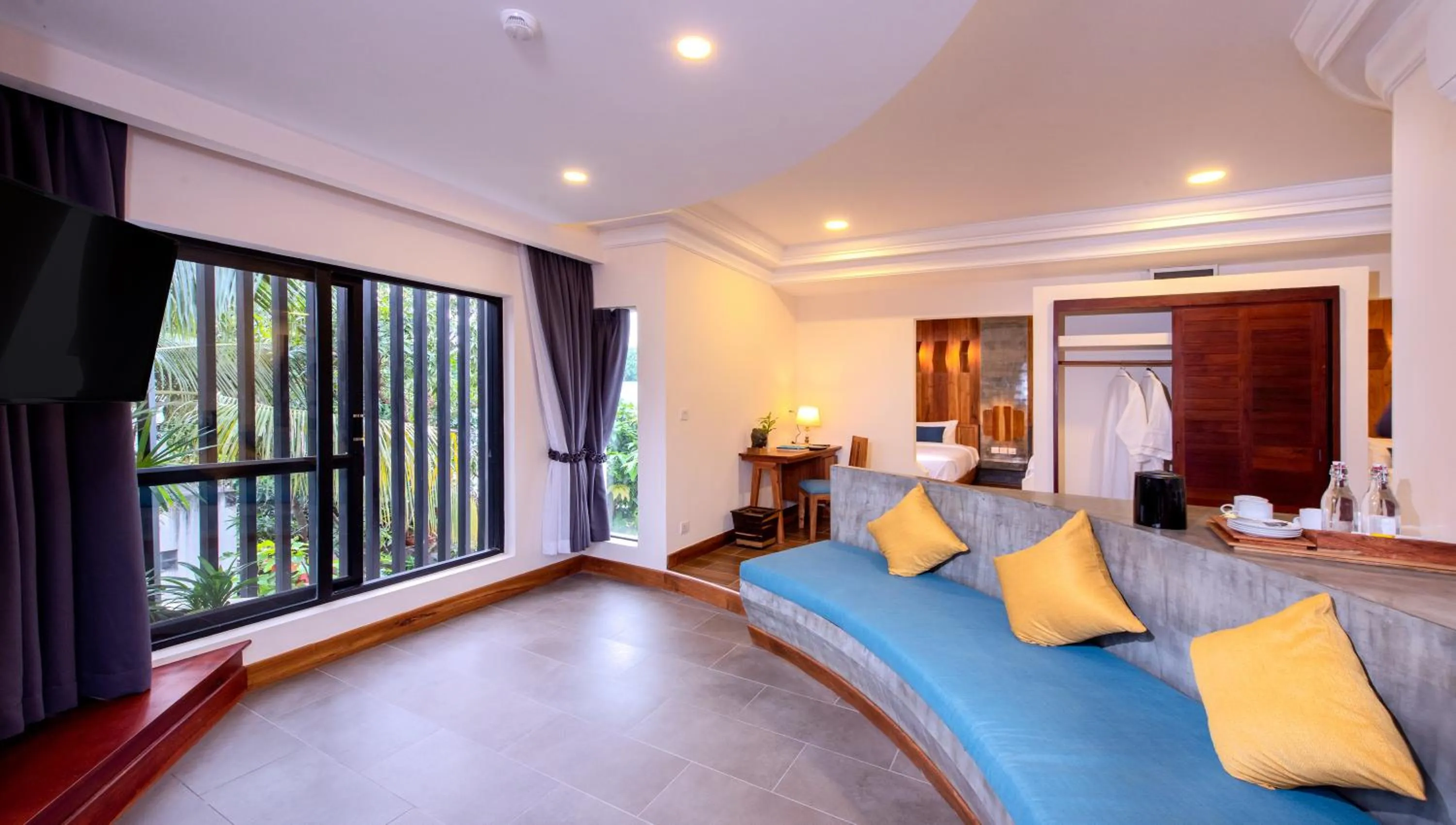 Living room, Bed in Araya Angkor Residence