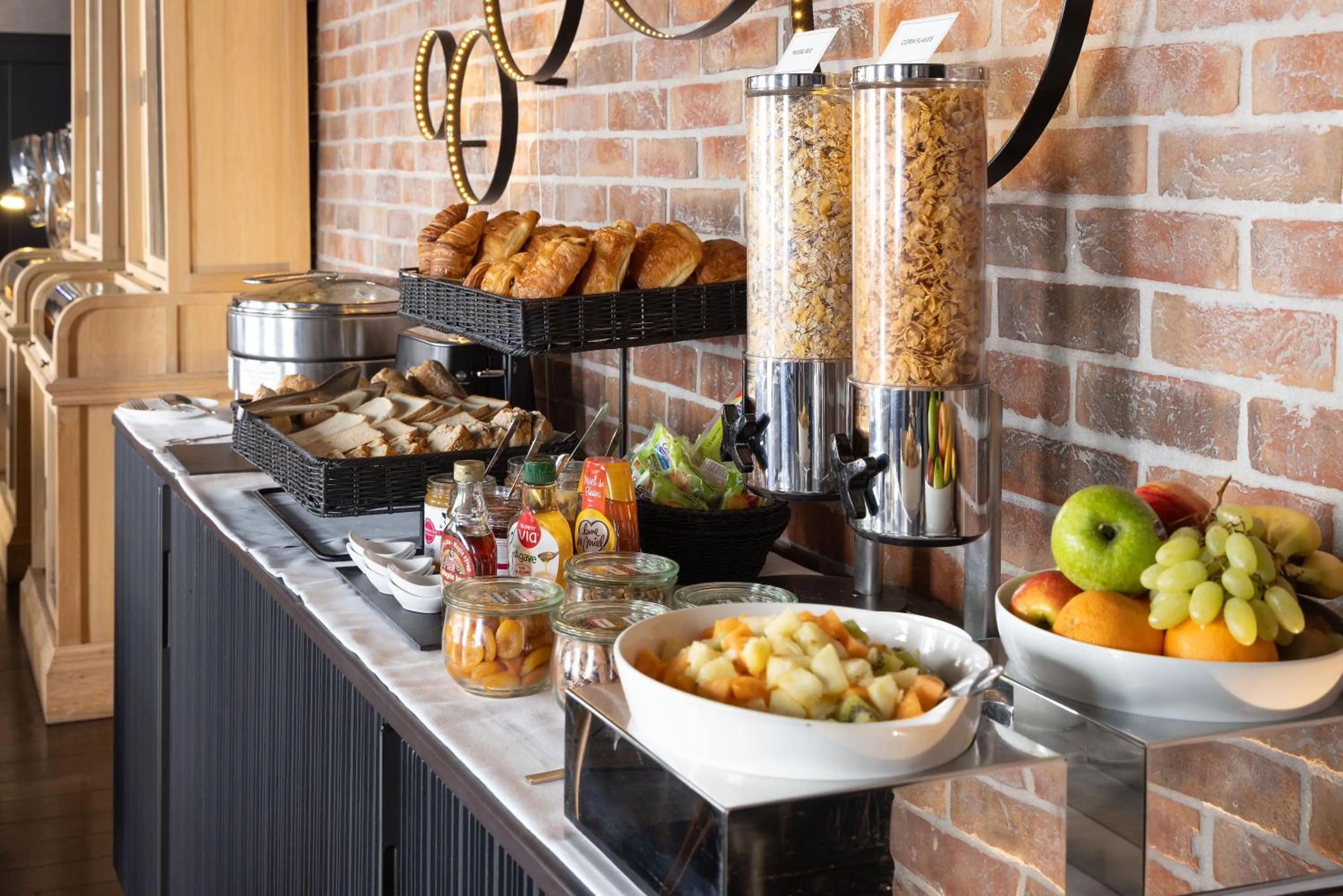 Breakfast in Hôtel Fabric