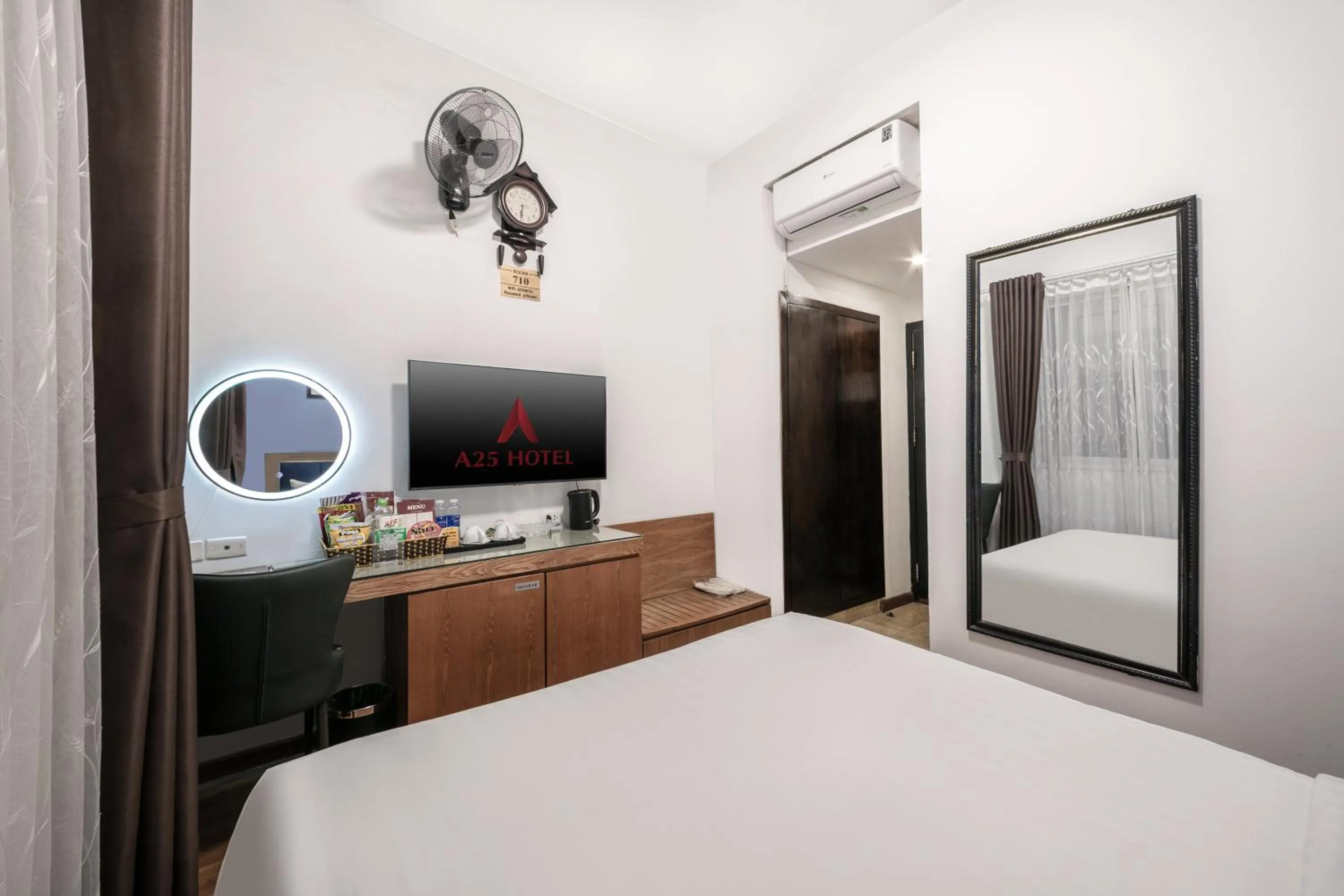 Bedroom, Bed in A25 Hotel - 12 Ngô Sỹ Liên