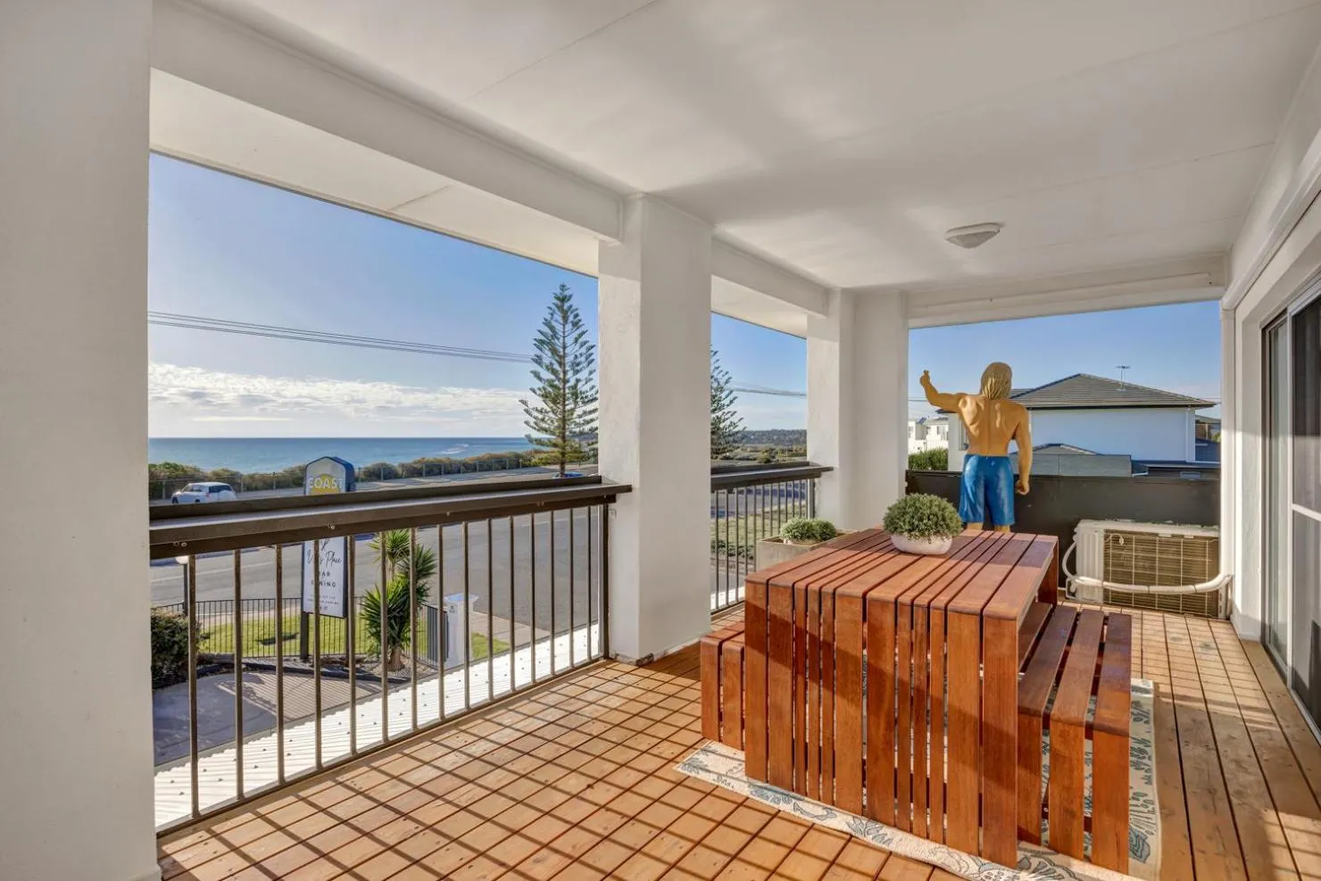 Patio in Coast Motel and Apartments