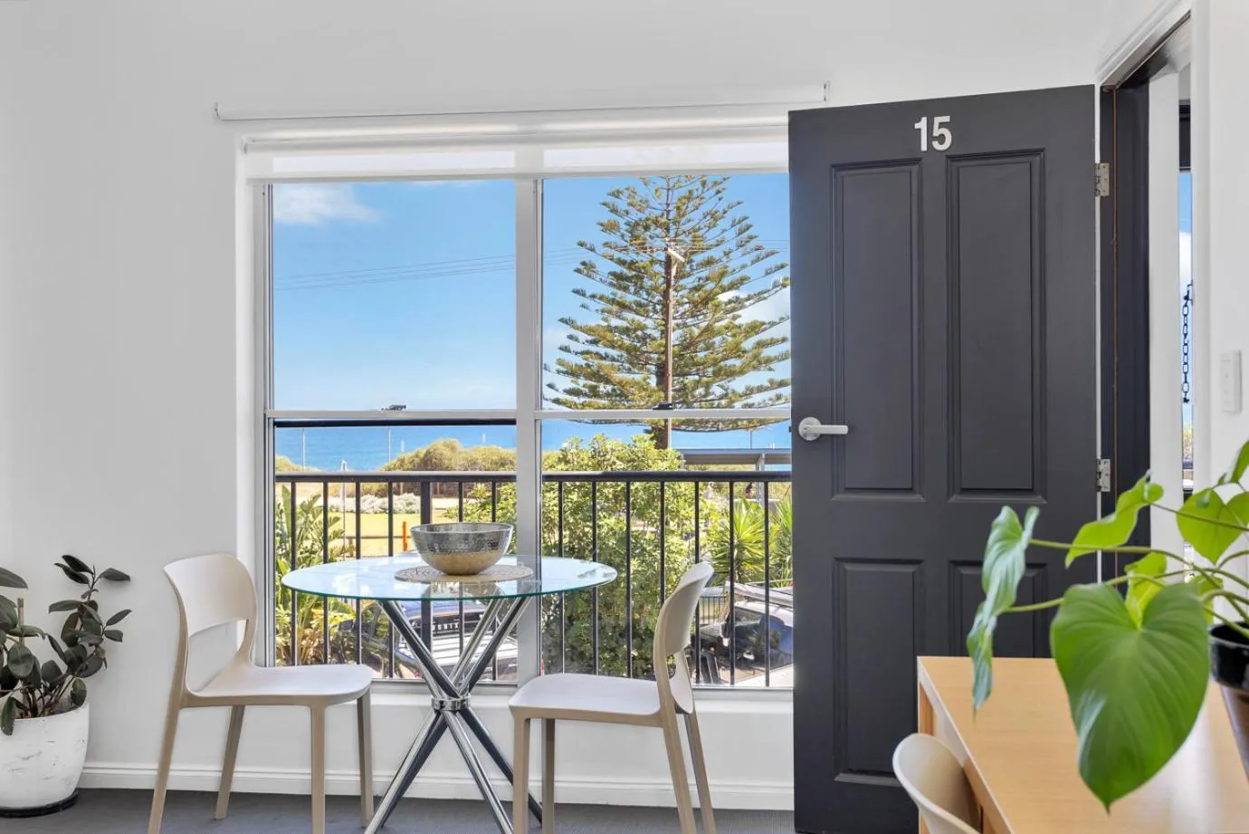 Seating area in Coast Motel and Apartments