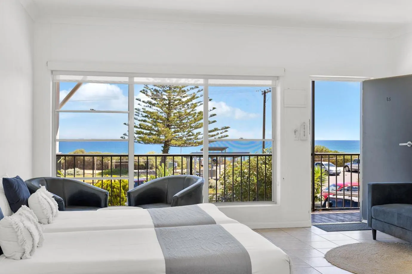 Sea view, Bed in Coast Motel and Apartments