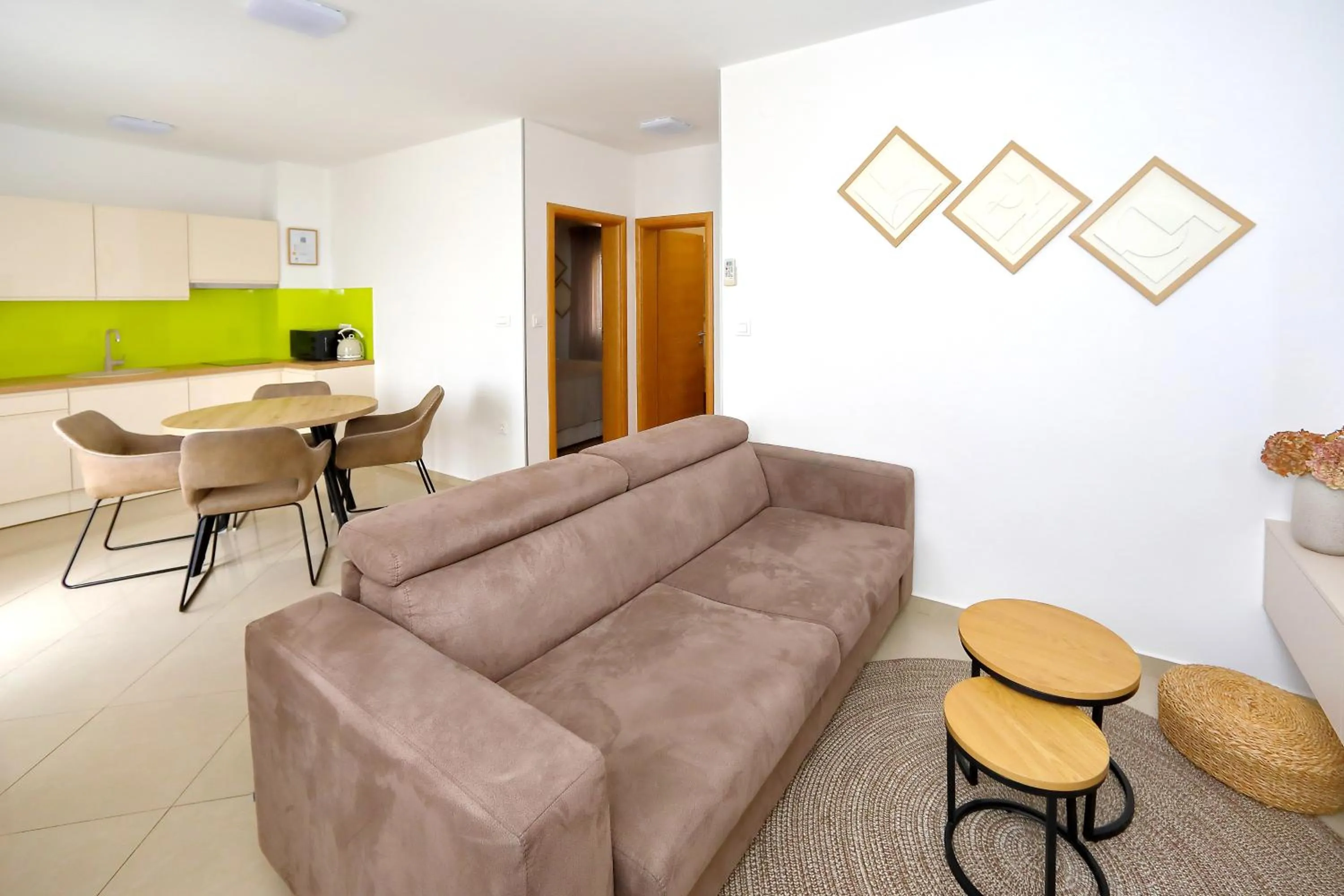Apartments Nina
