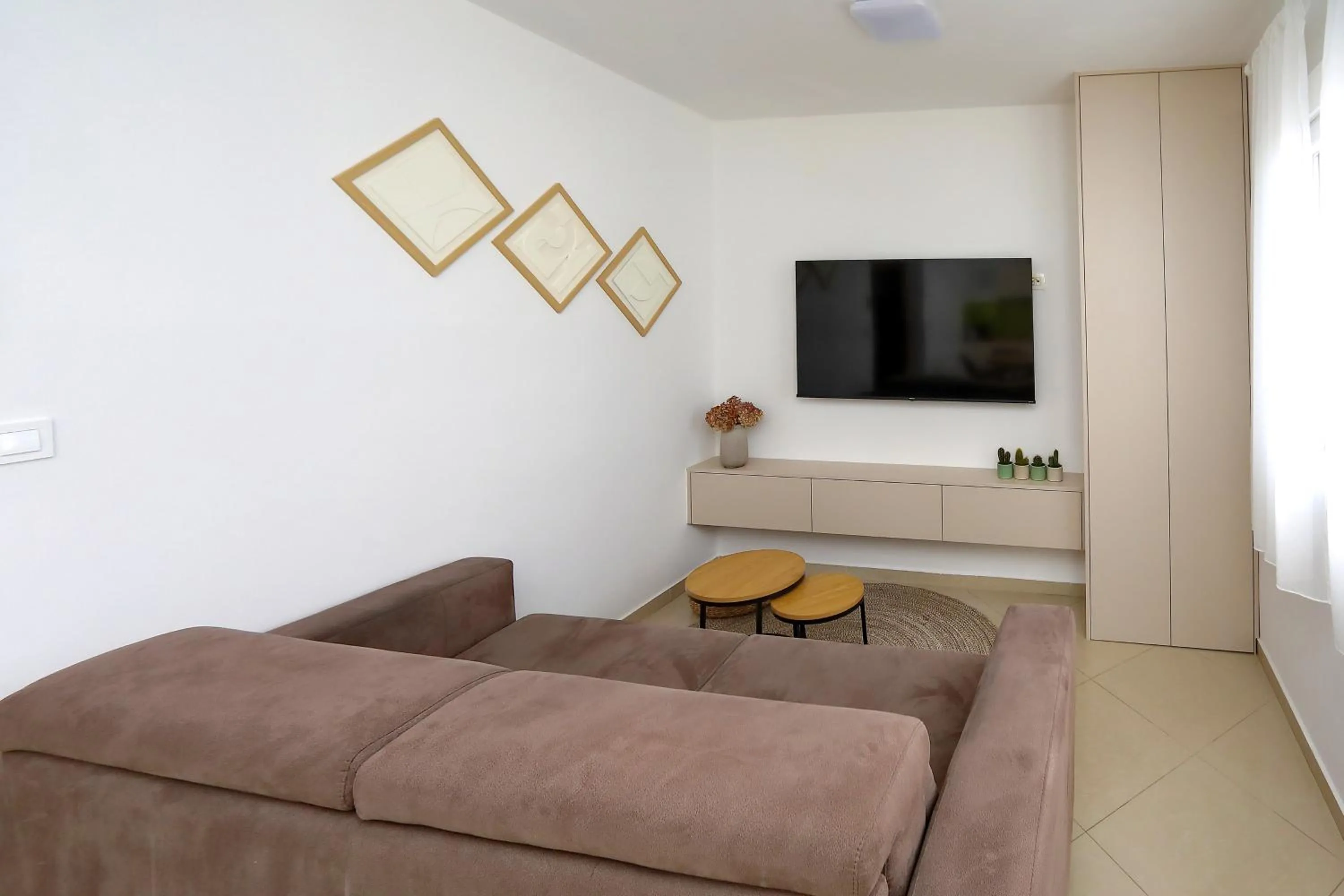 Apartments Nina