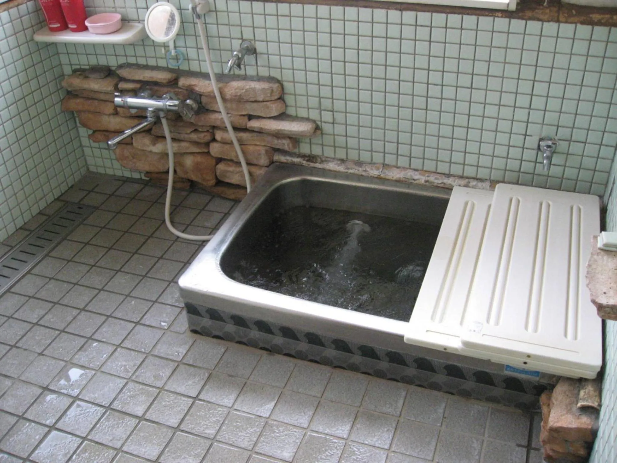 Bathroom in Fujiyoshida Youth Hostel