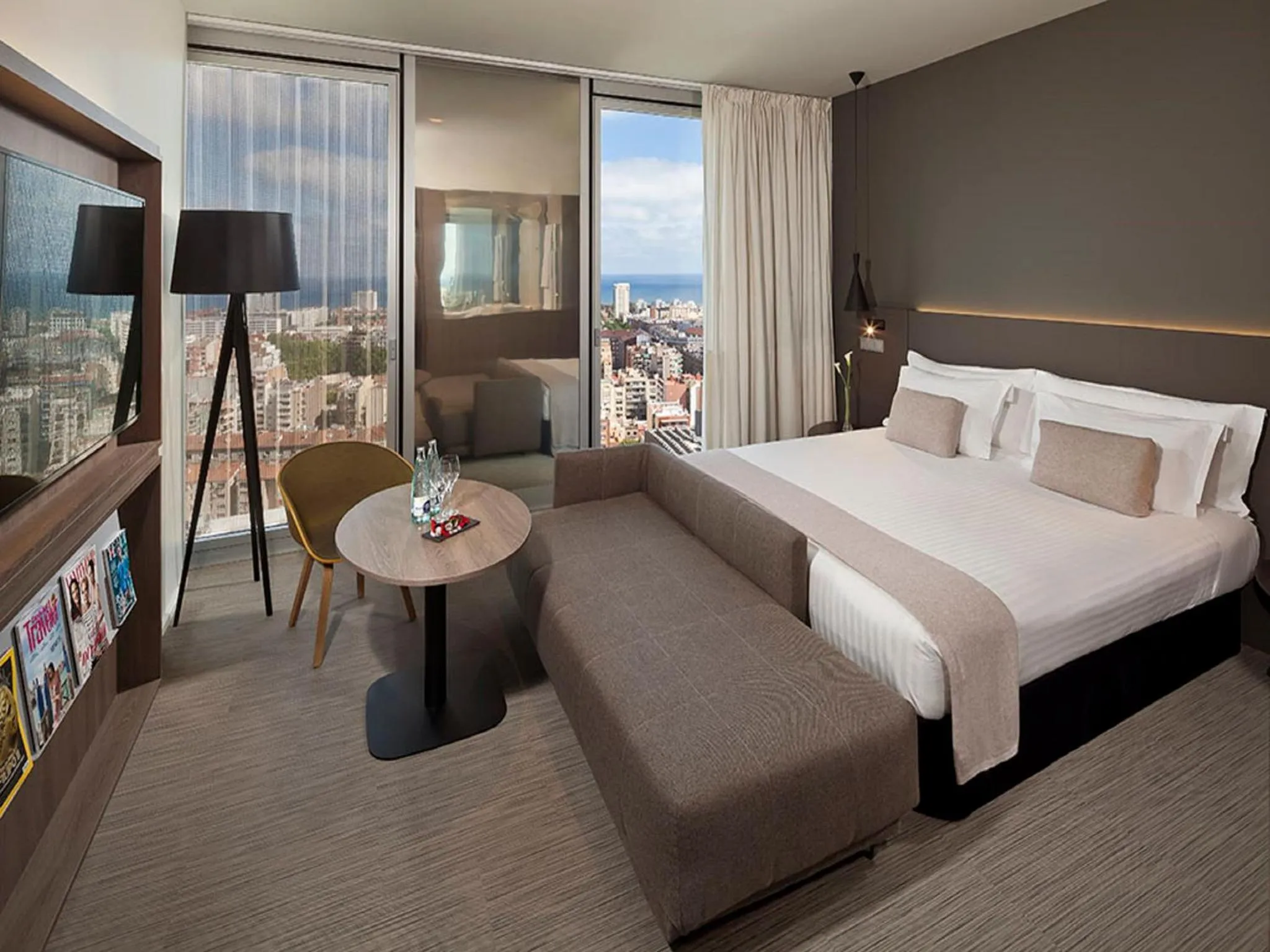 Photo of the whole room, Bed in The Level at Melia Barcelona Sky