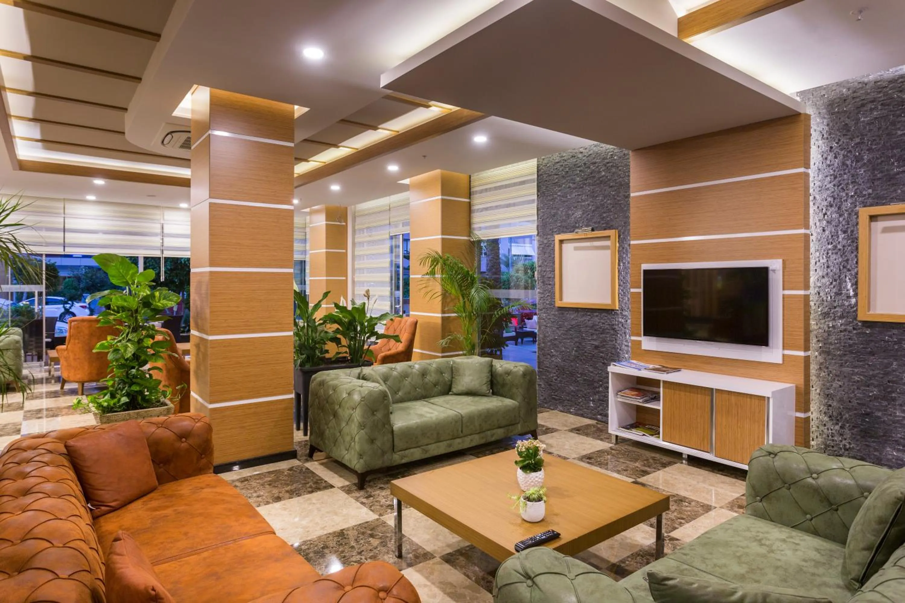 Lobby or reception in Lonicera City Hotel